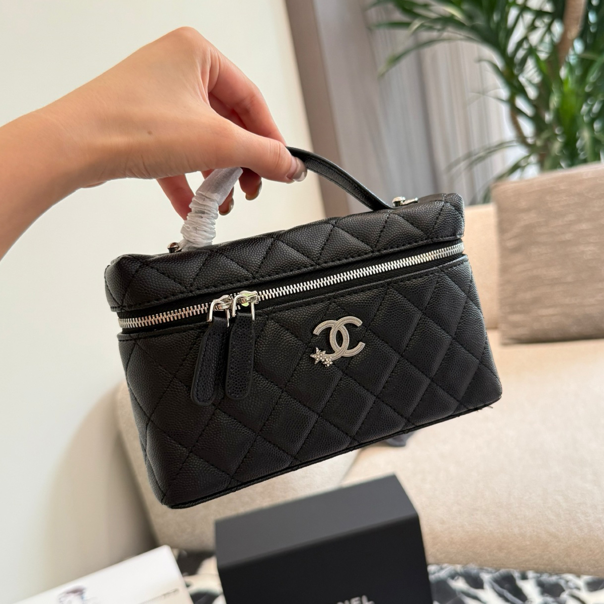 oCHANELo Bags Click to view more images