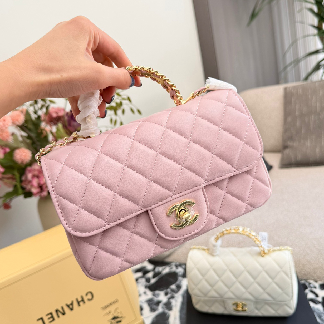 oCHANELo Bags Click to view more images