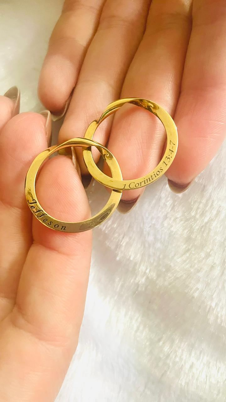 Alianças de moeda antiga personalizadas