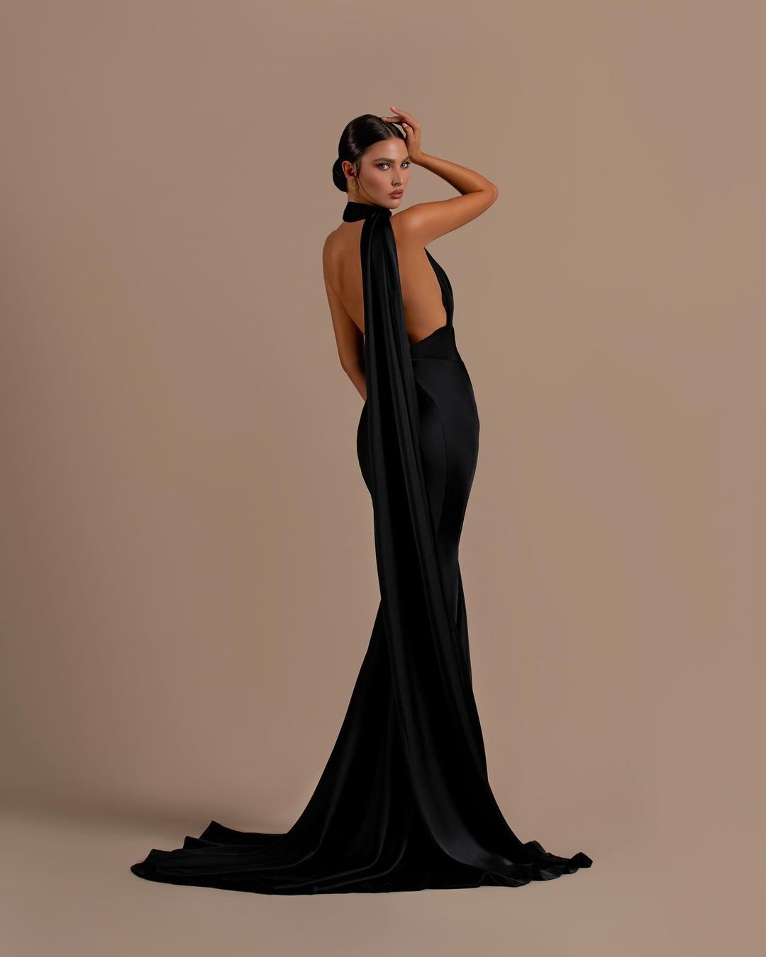 Elegant Black One-Shoulder Gown