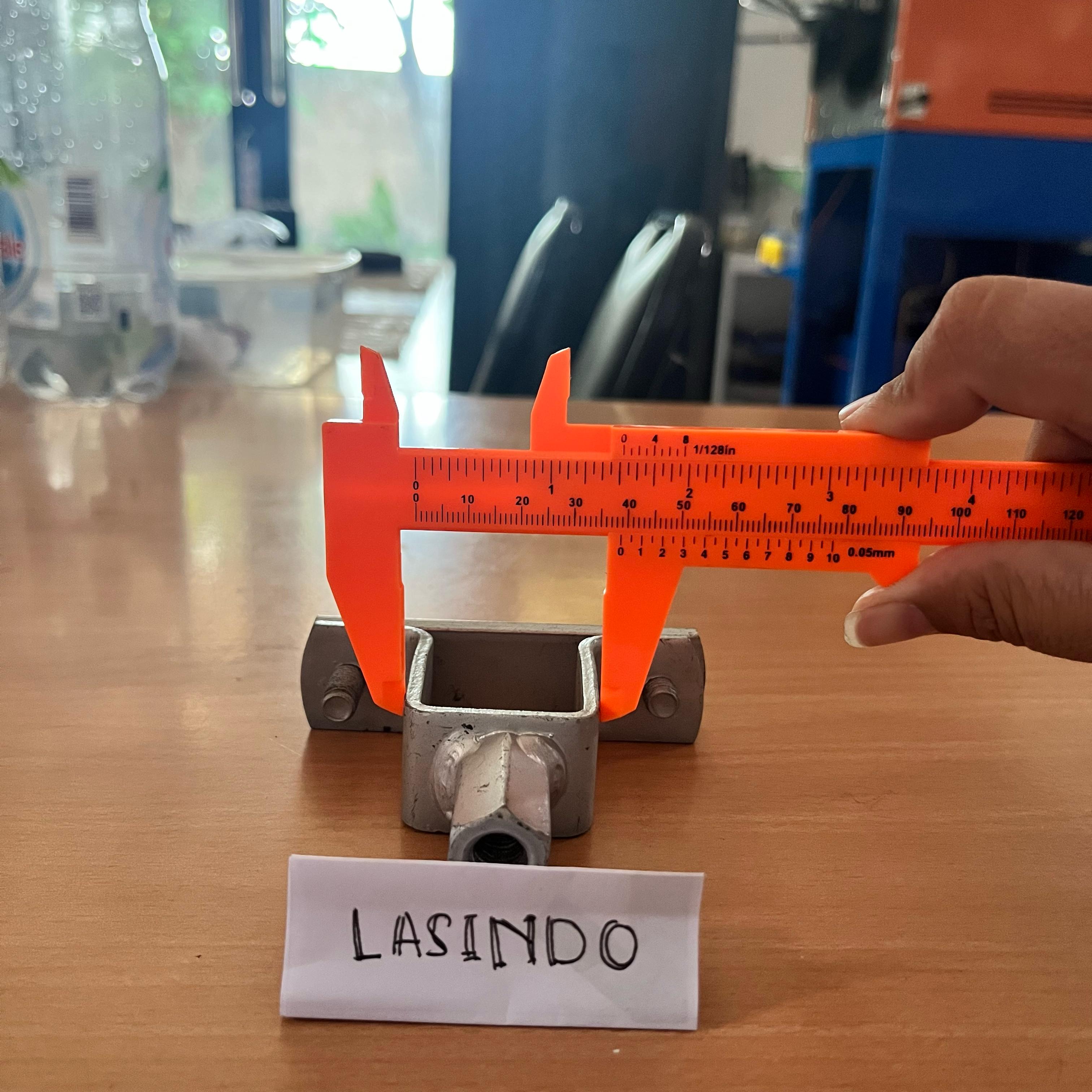 Clamp Hollo 30 x 30 + Mur 