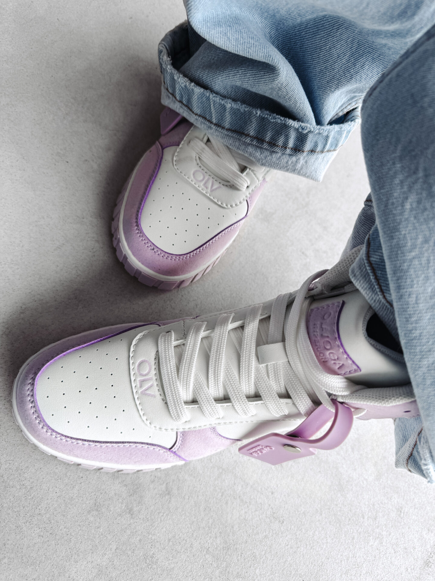 Sieviešu sporta apavi baltvioleti