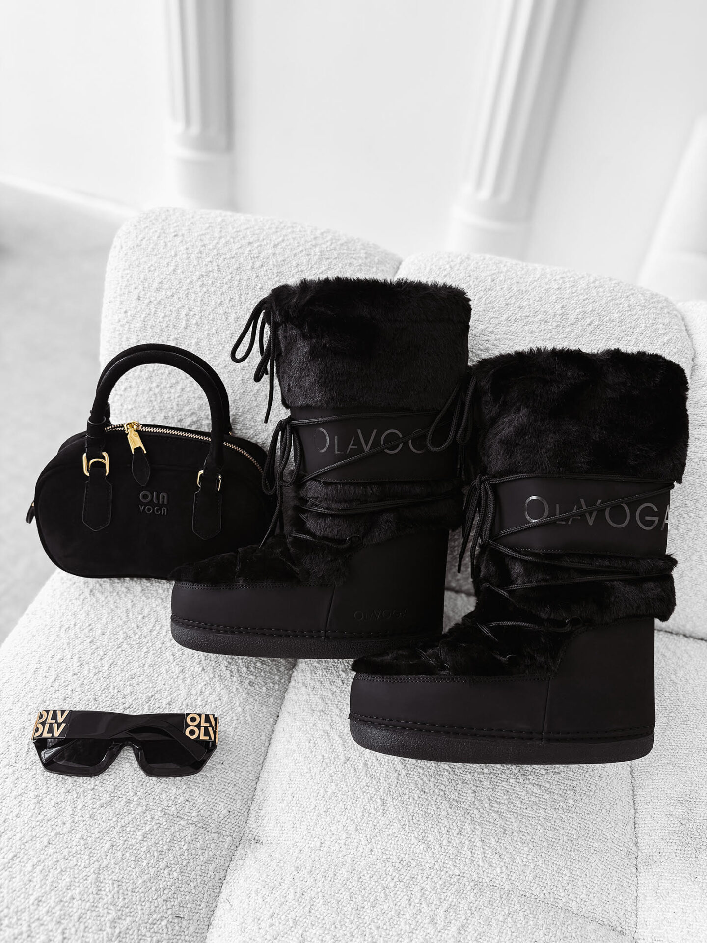 Sieviešu sniega zābaki melnā krāsā