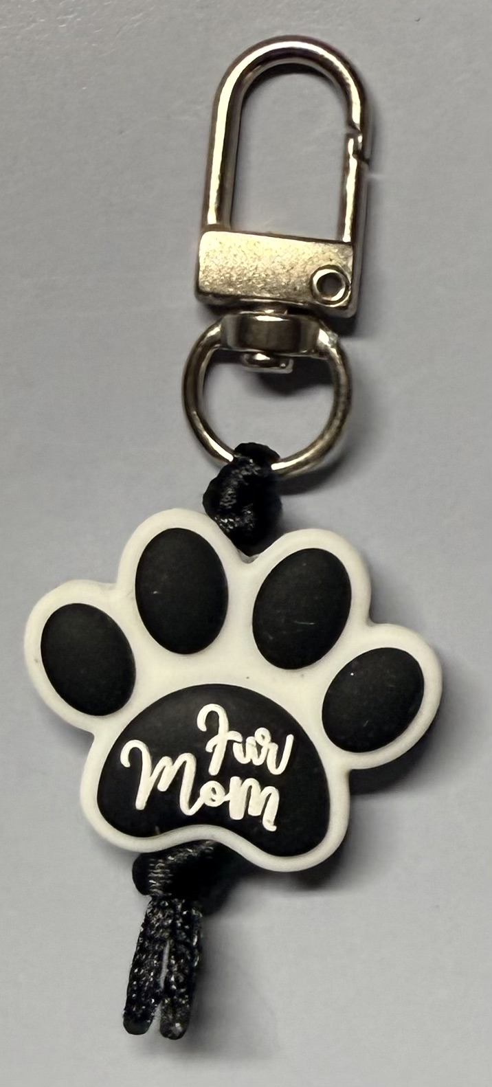 Fur Mom Zipper Pull