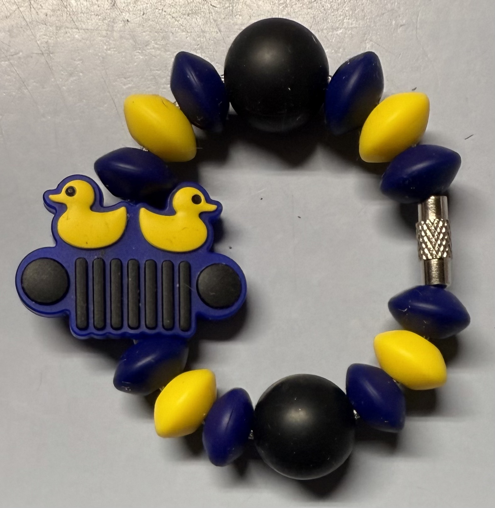 Cup Charm - Blue grill with ducks