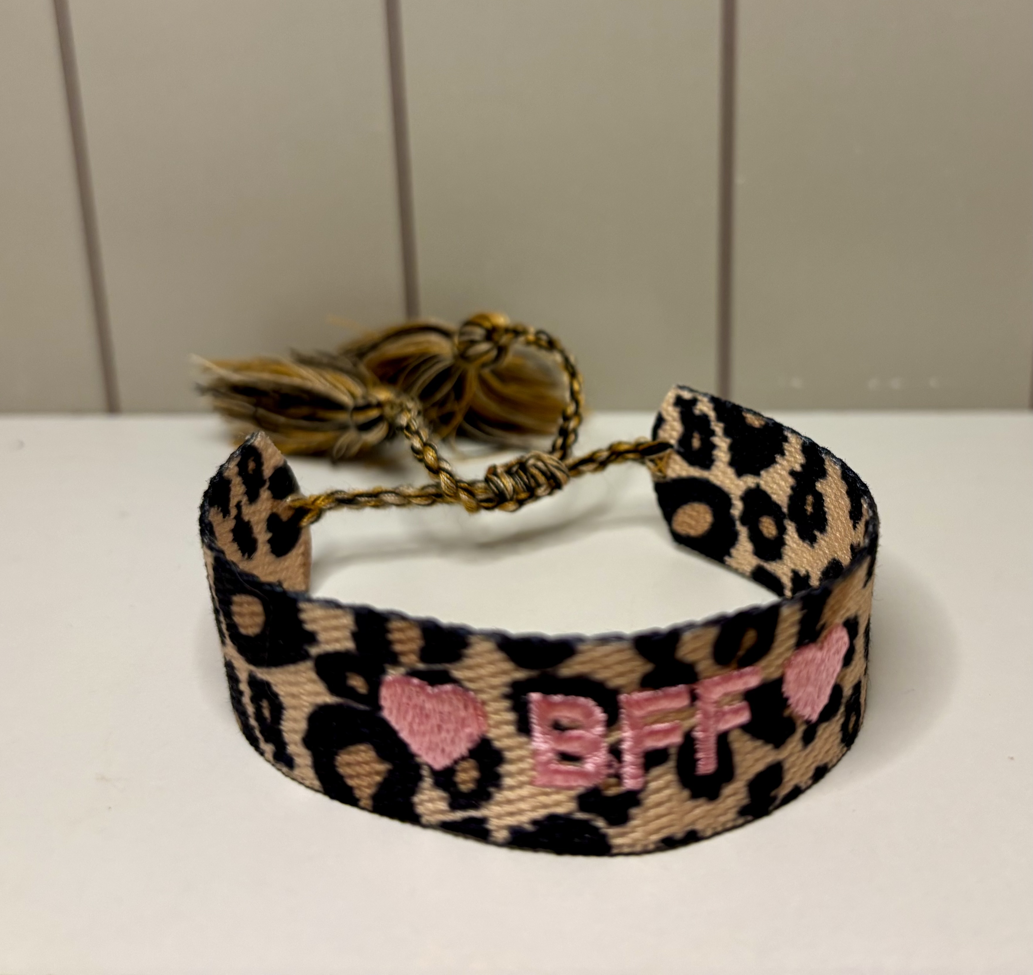 Bracelet brodé « BFF » Jane