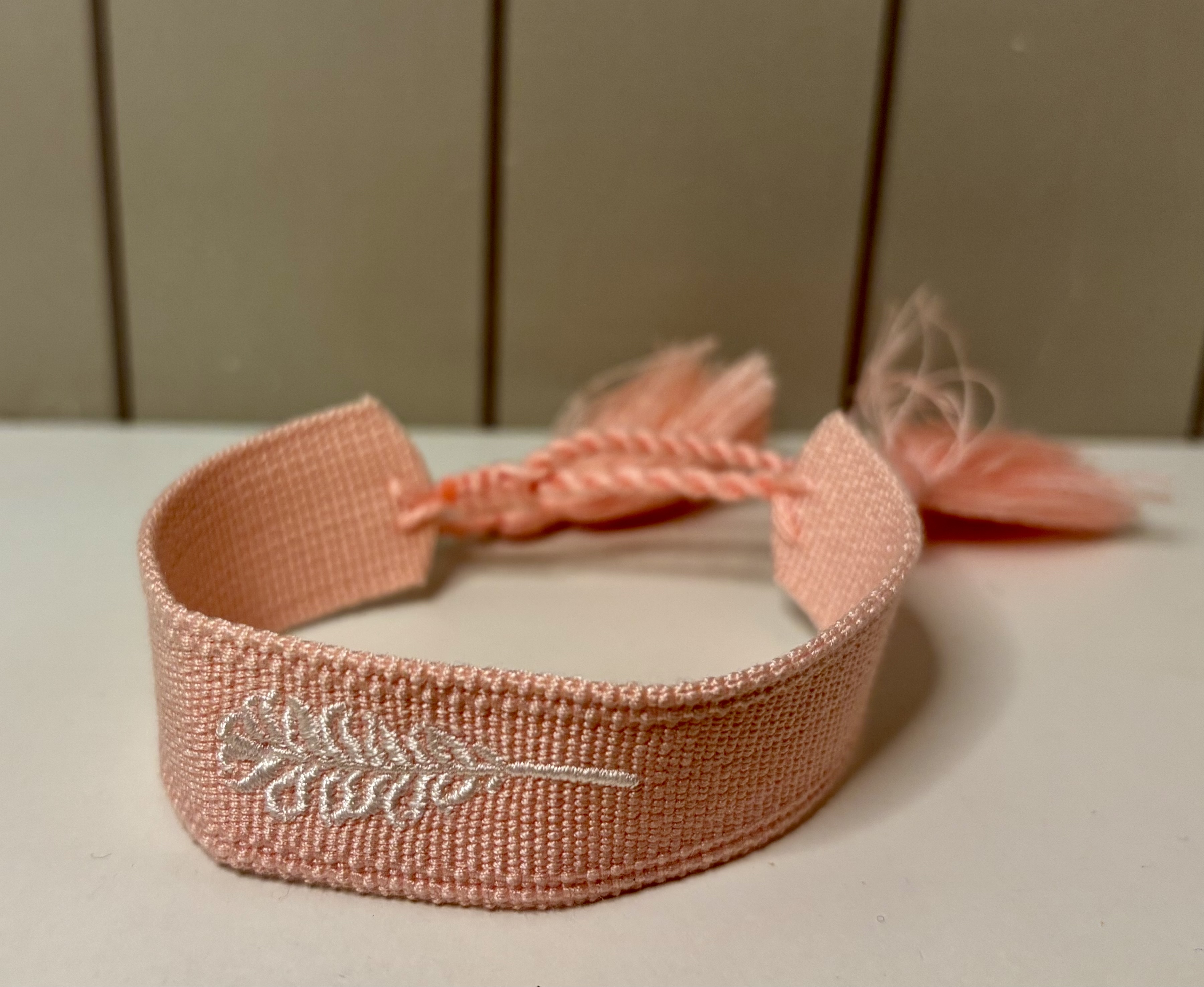 Bracelet brodé feuille Jane