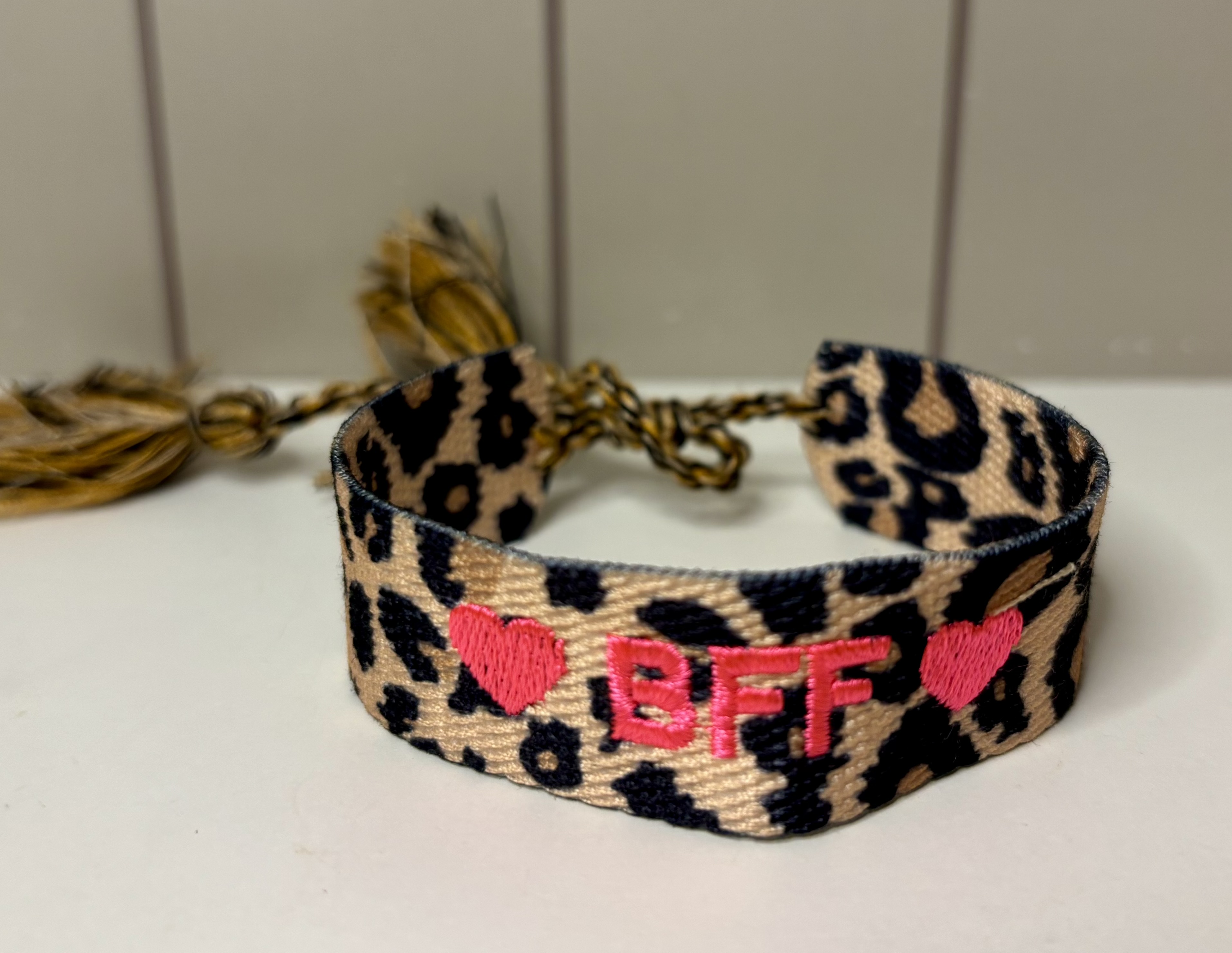 Bracelet brodé « BFF » Jane