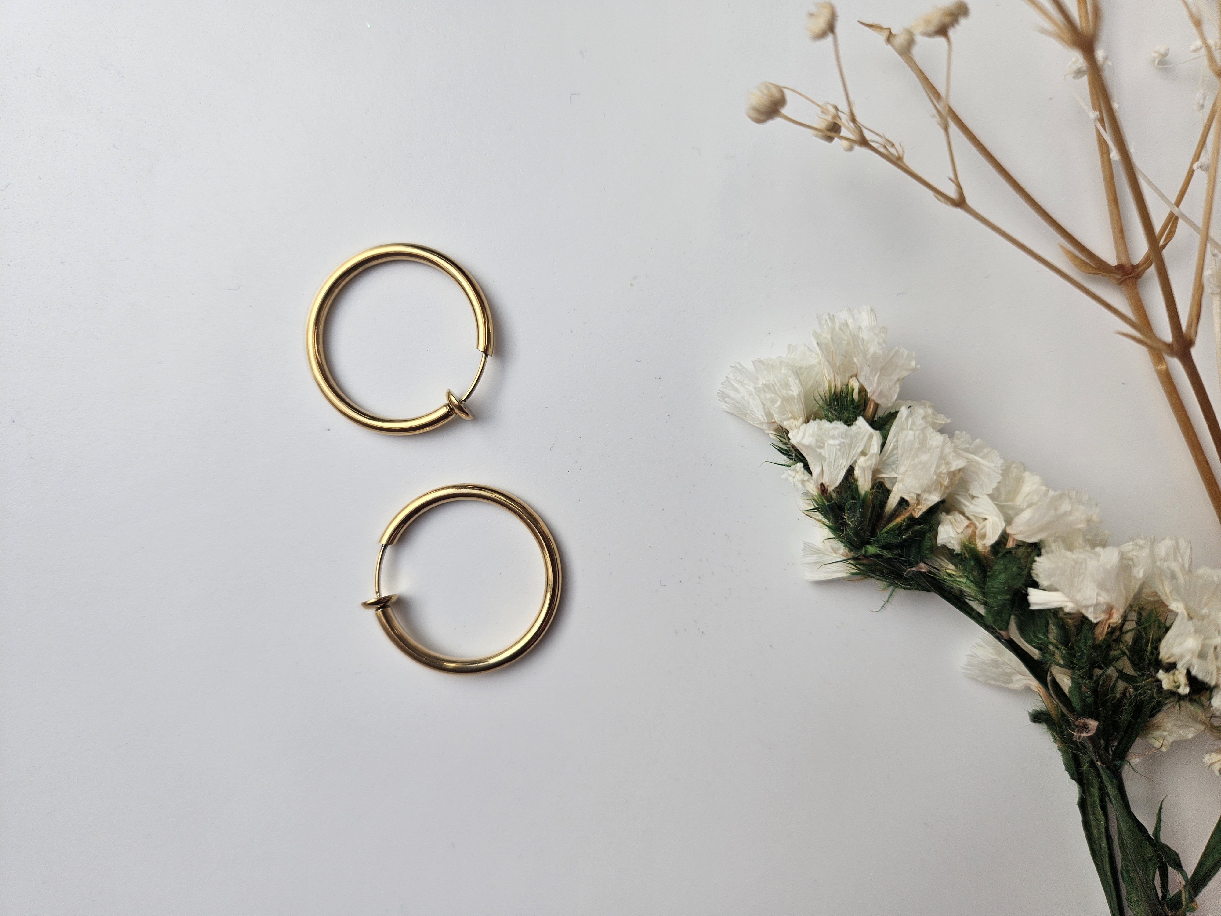 Creoles dorées a clips