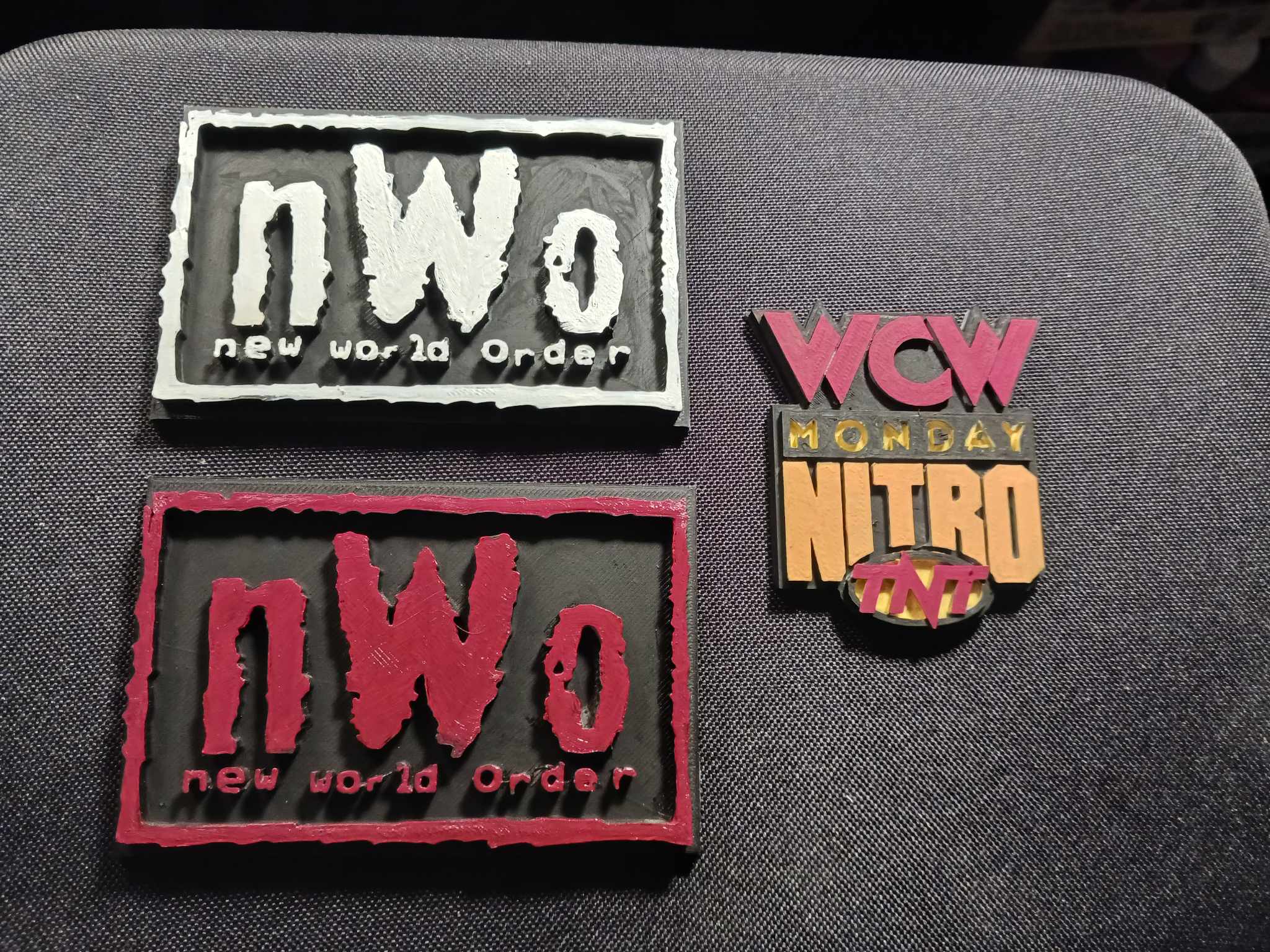 nWo Logo Plates