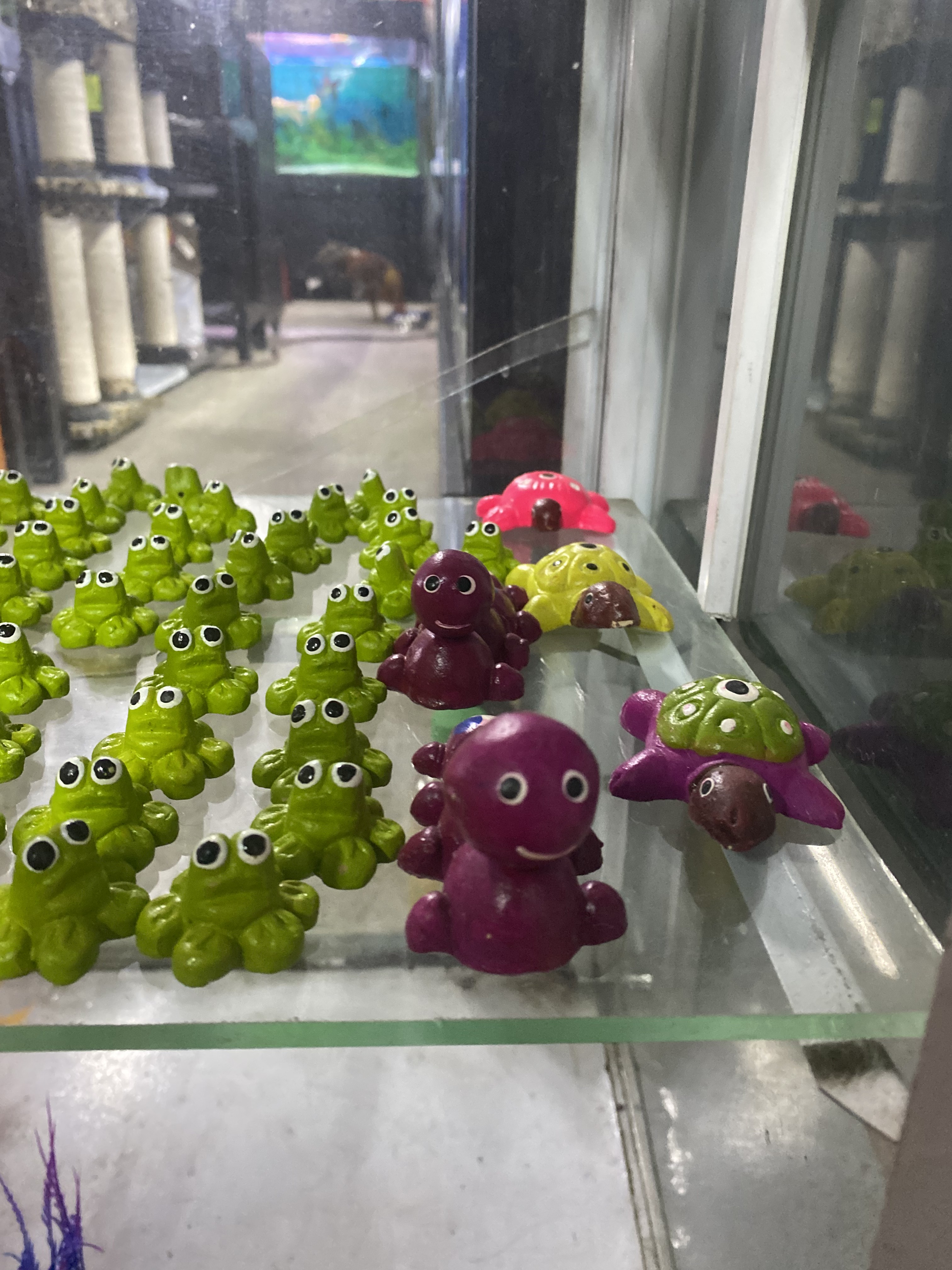 Figuras de animales acuáticos decorativas