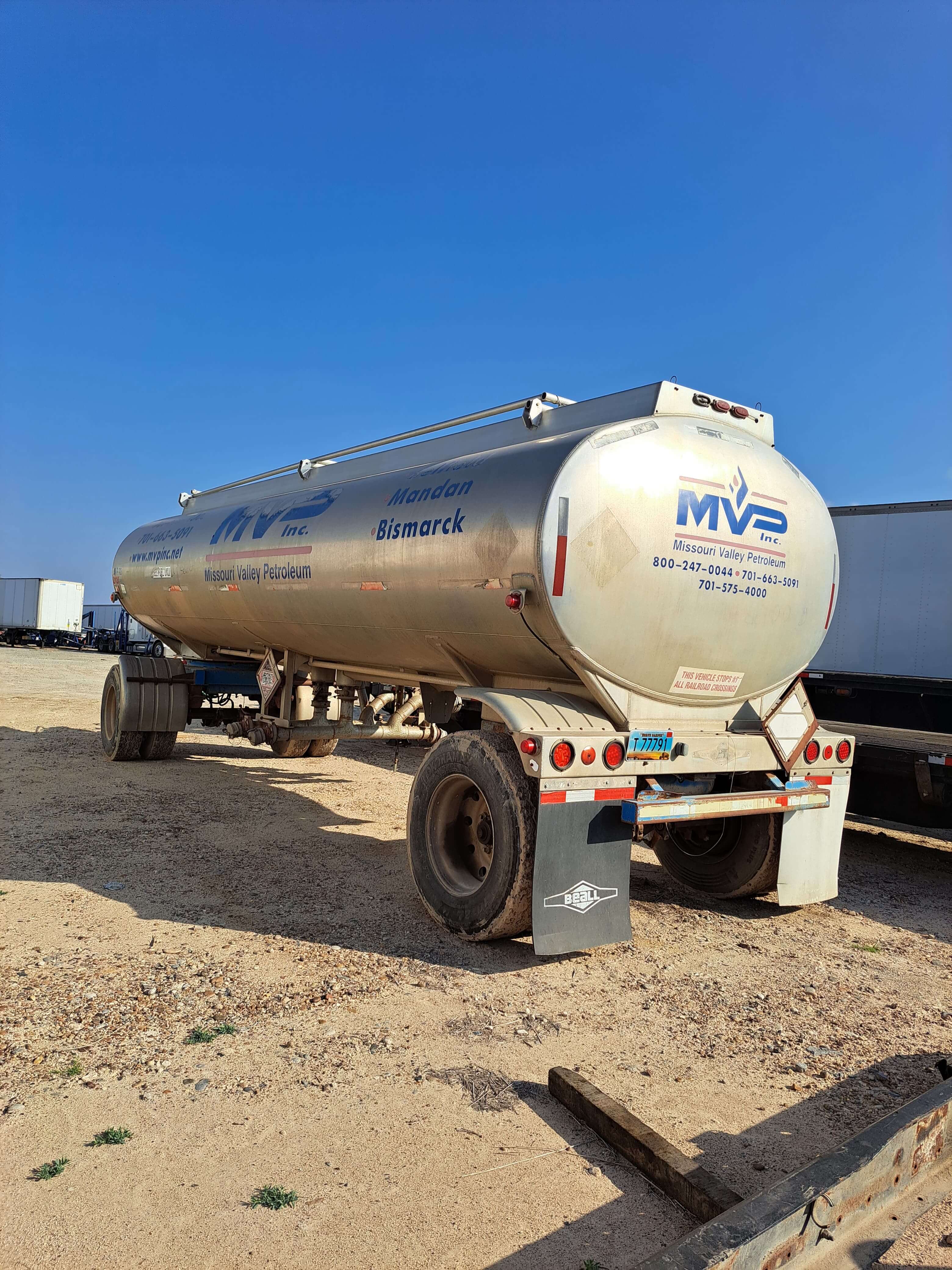 Stainless Steel Tanker Trailer