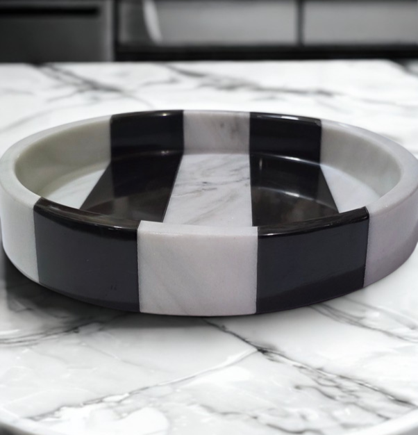 Bandeja de mármol en Rayas