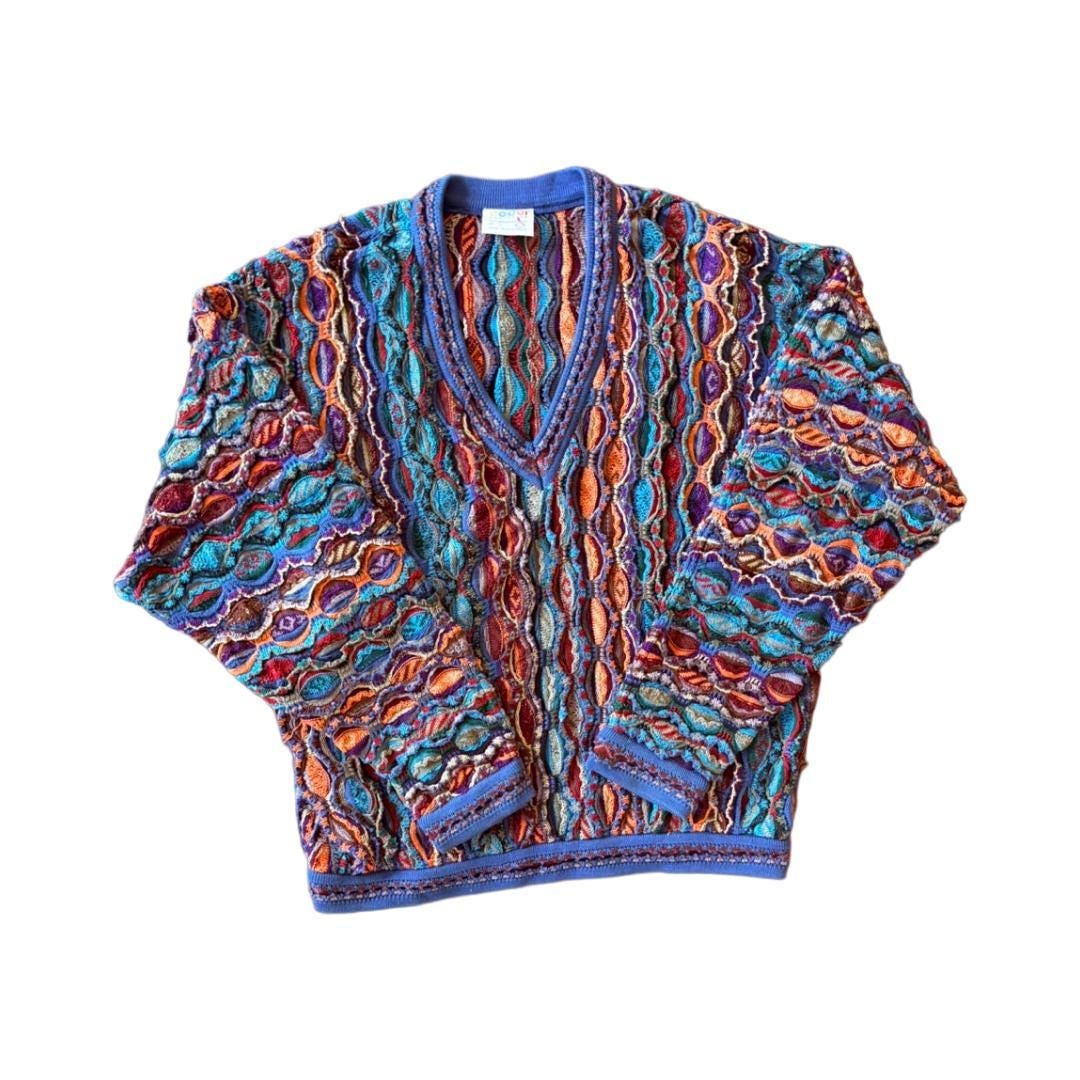 COOGI 3D Knit V Neck sweater