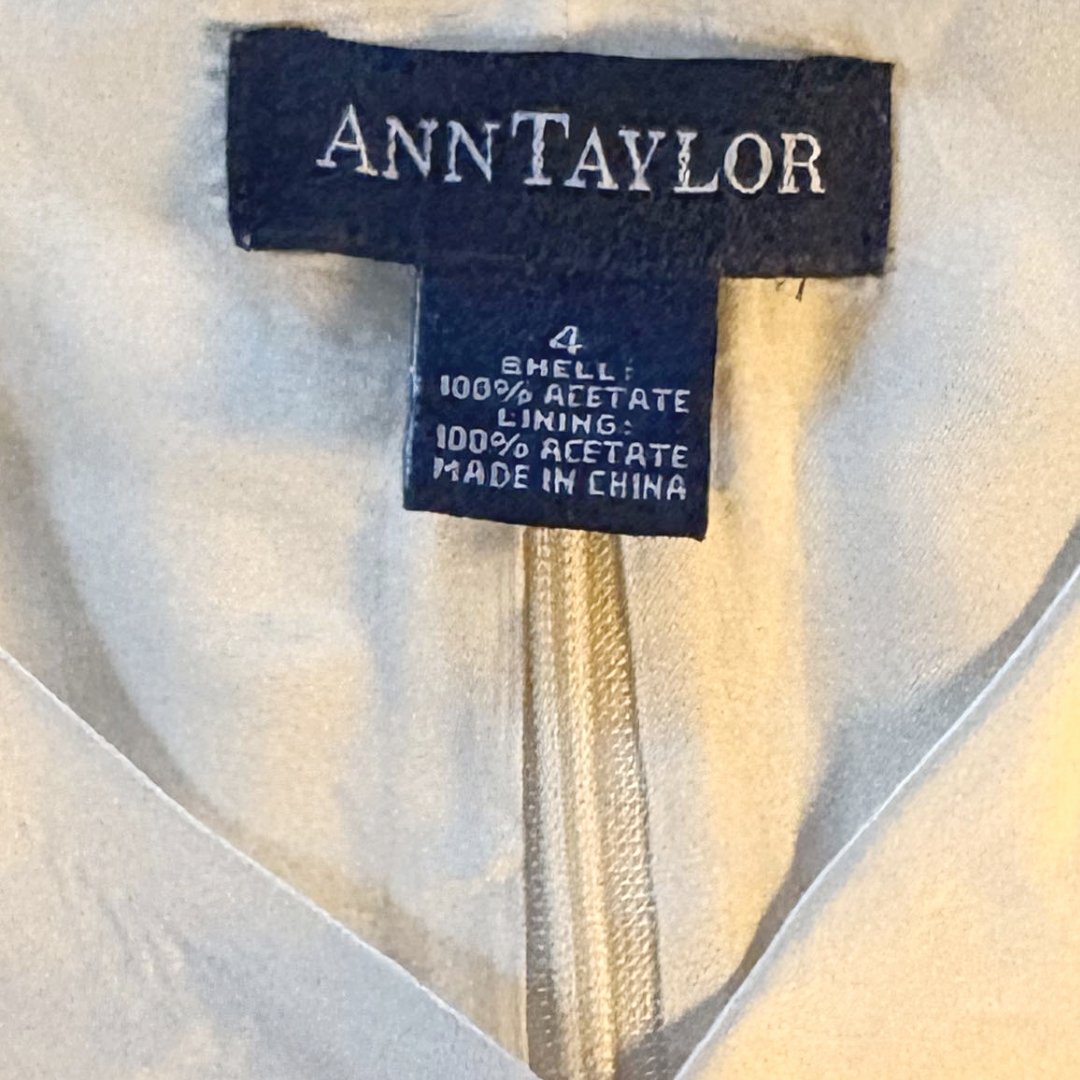 Ann Taylor Cream V-Neck Sleeveless Blouse