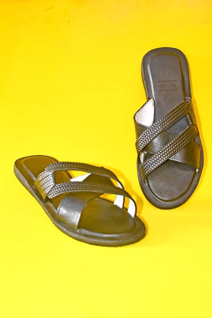 Sandales en cuir noir homme