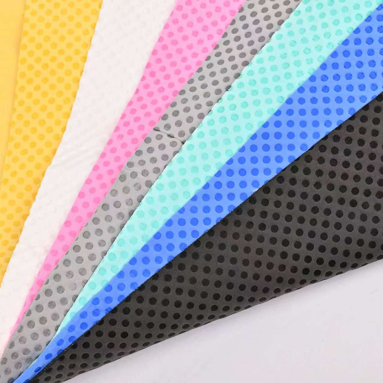 Colorful cooling towel