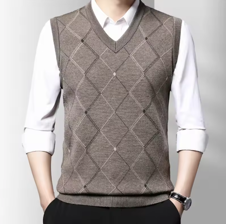Men's Classic Diamond Pattern Sweater Vest