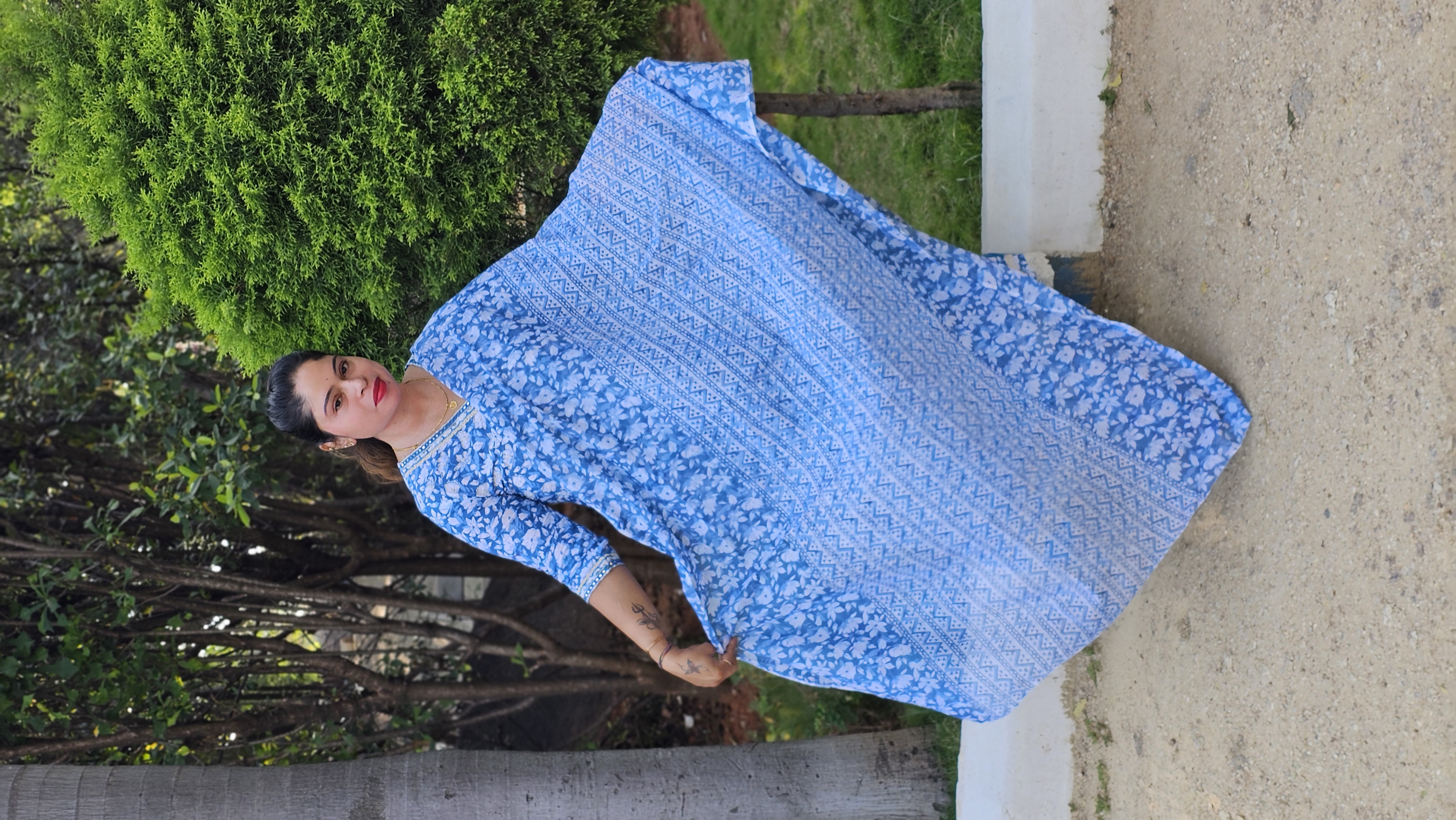 Blue Floral Printed  Mal Cotton Kurtaset