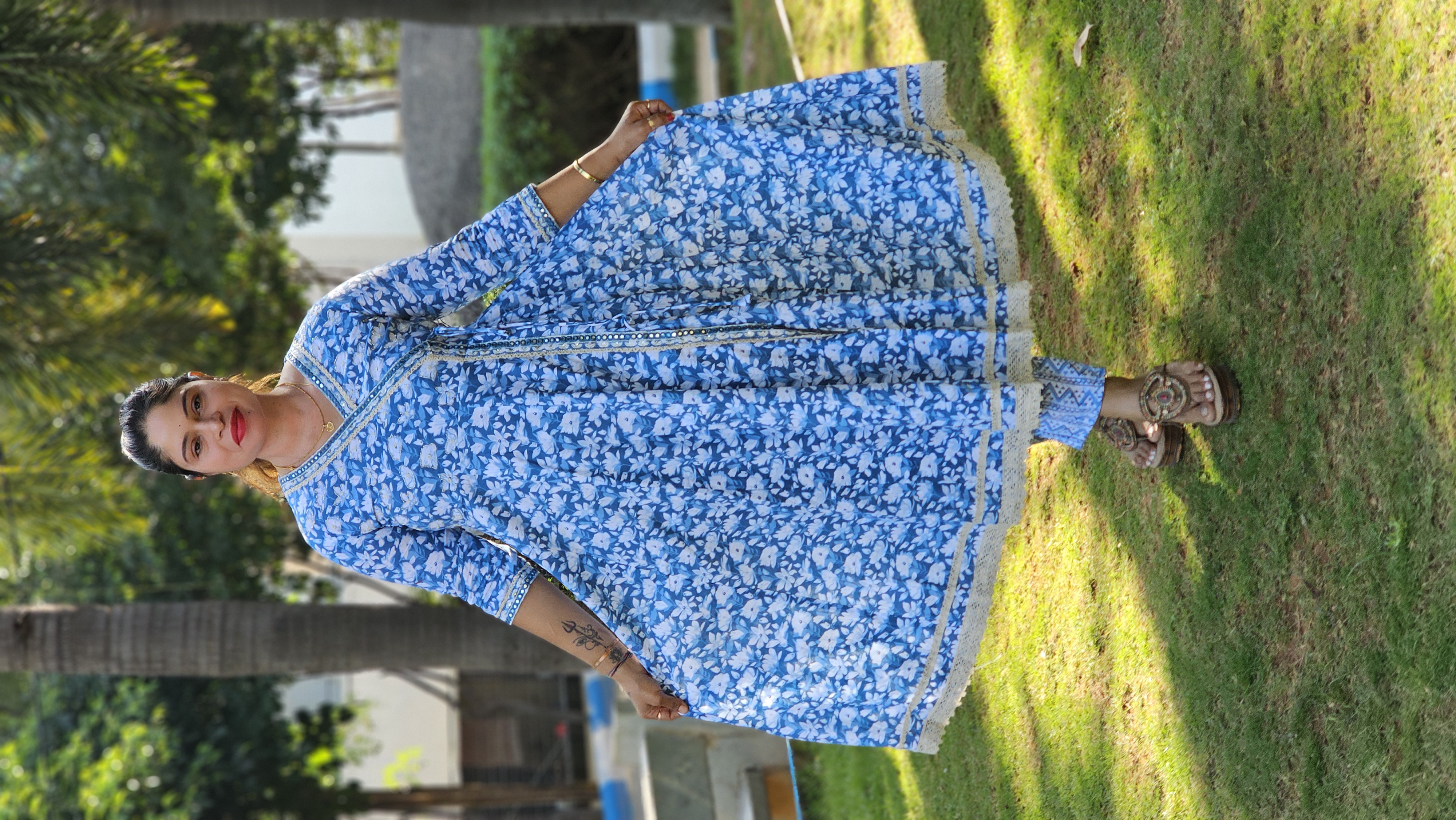 Blue Floral Printed  Mal Cotton Kurtaset