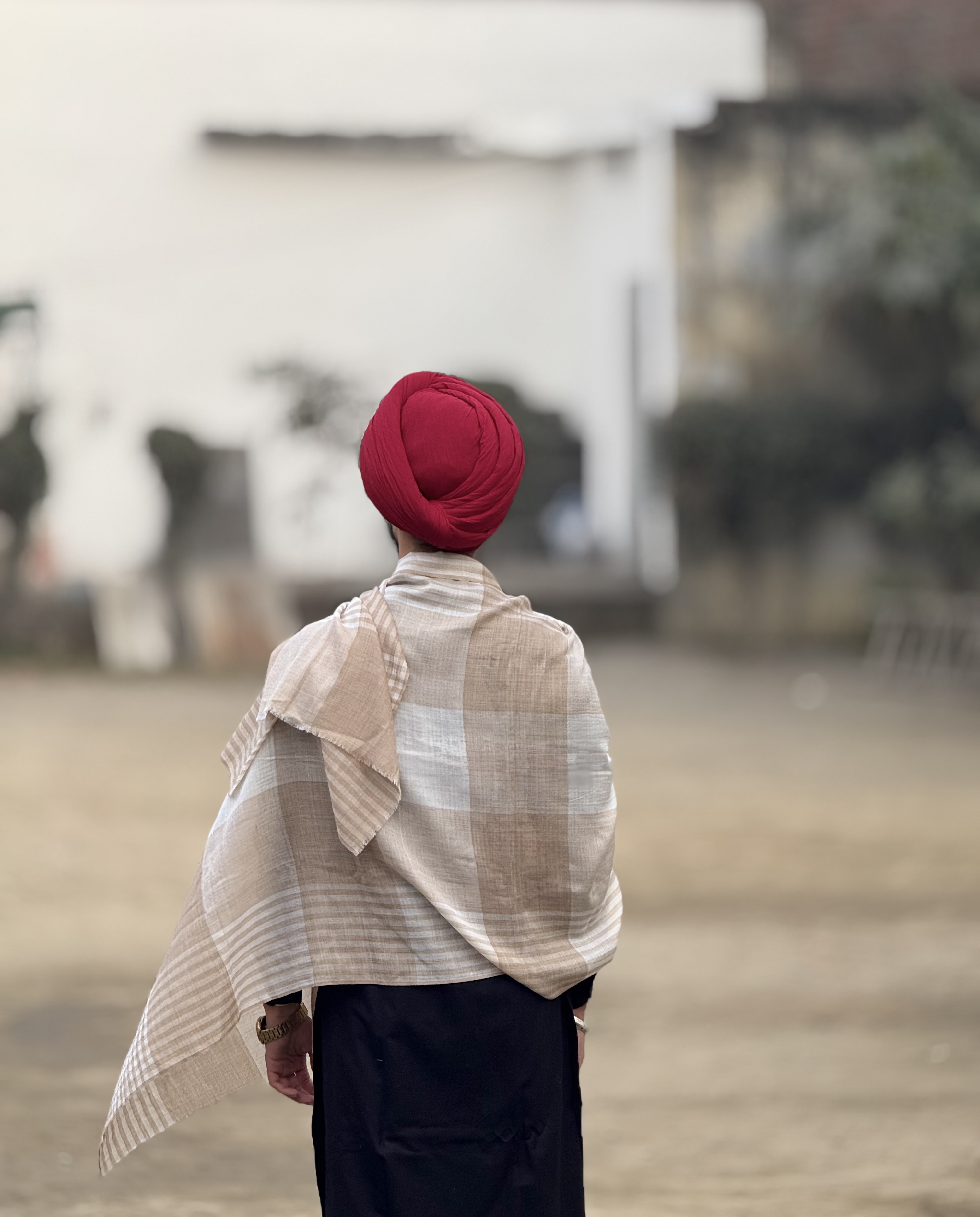 Elegant Beige Checkered Weave Unisex Stole
