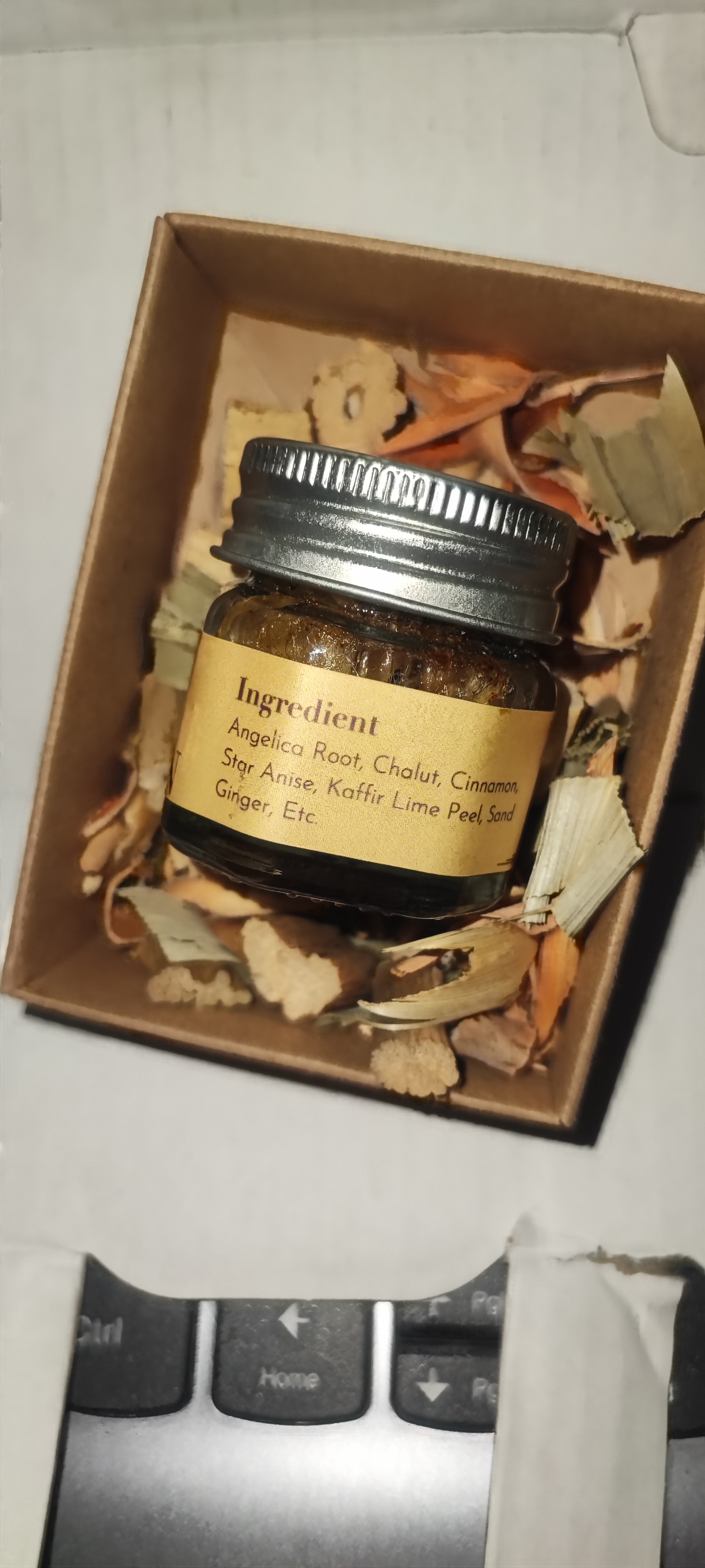 Thai Herb Compound Inhaler Glass Jar Chamomille