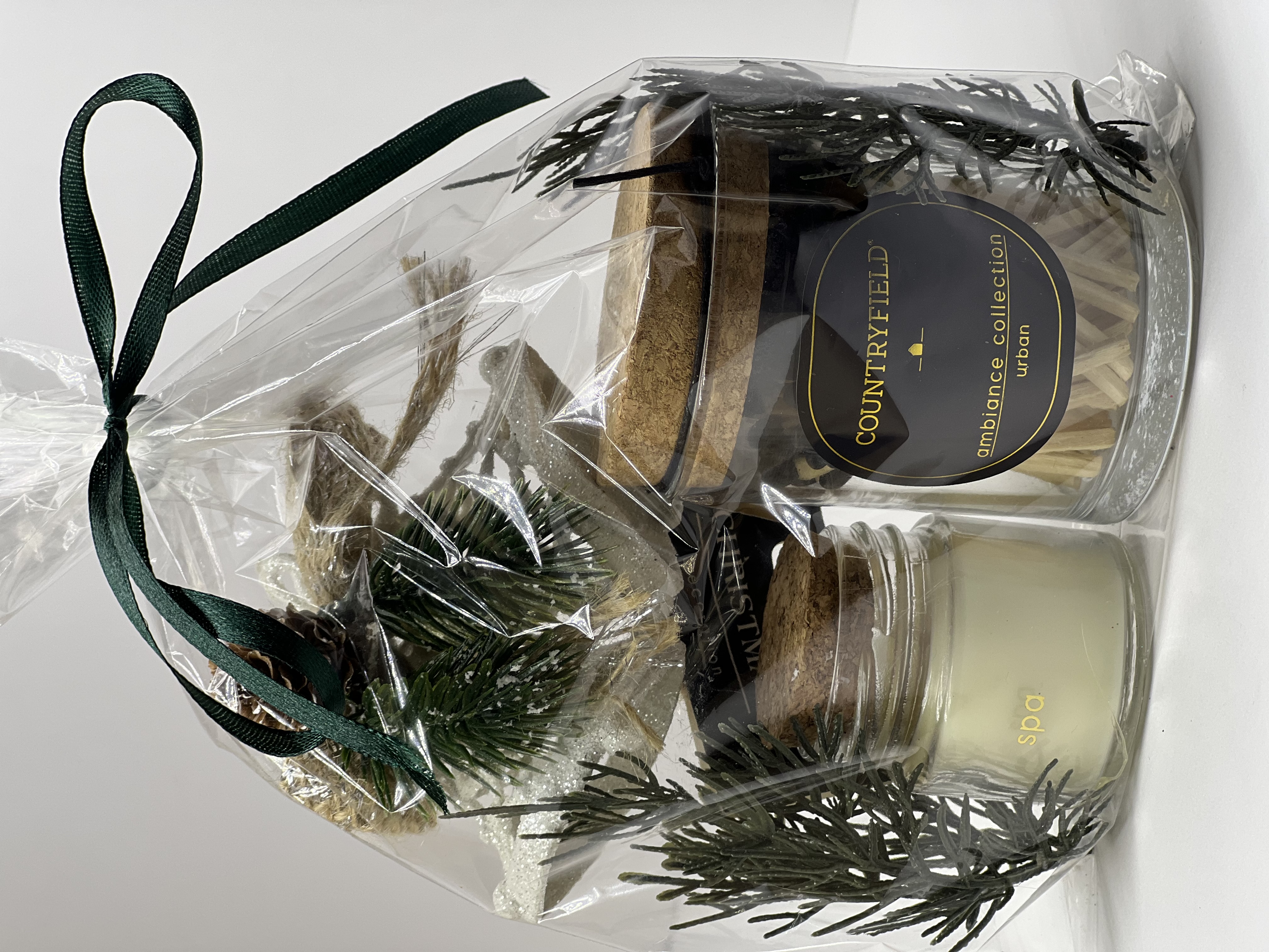 Dovanų rinkinys su žvakėmis ir dekoracijomis