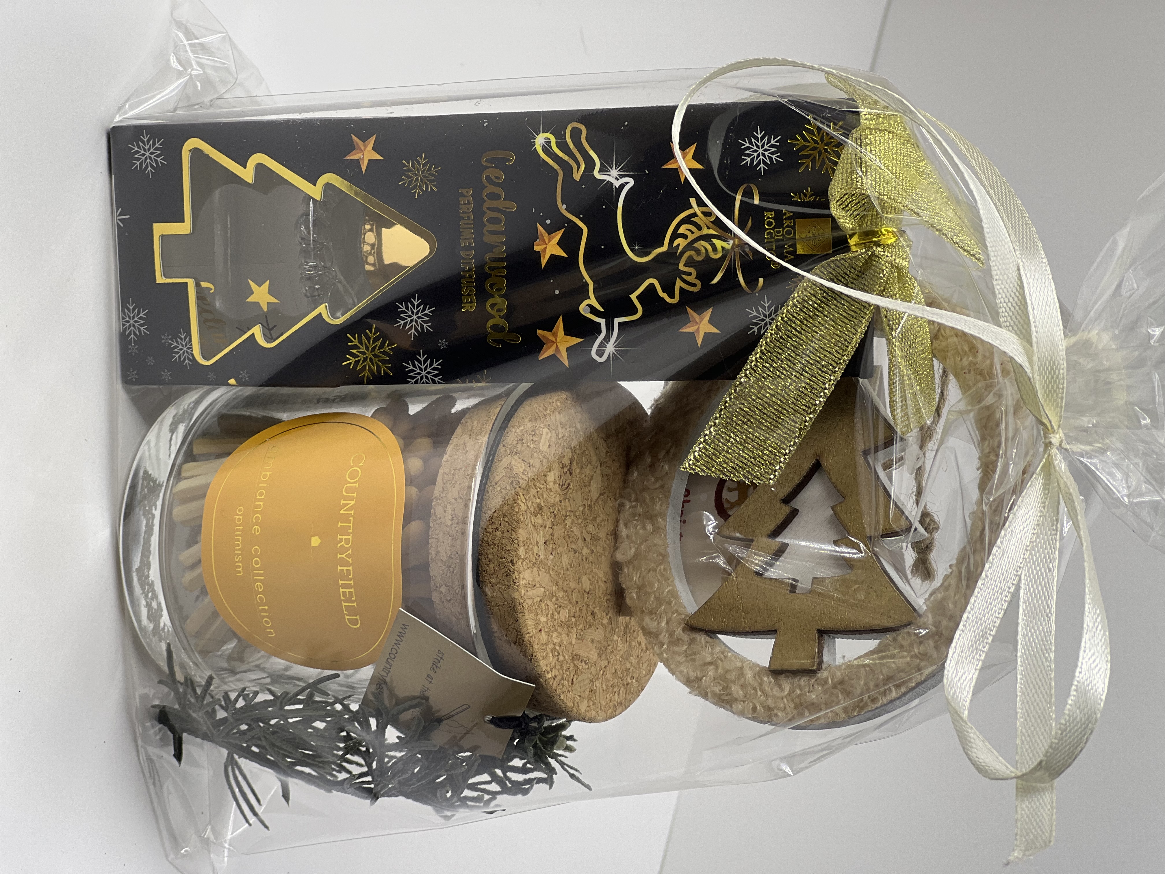 Kalėdinis rinkinys geltonas su kalėdų žaisliuku