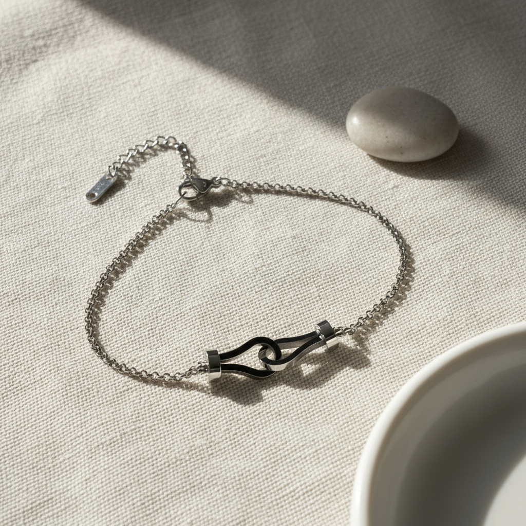 Elegant Silver U Chain Bracelet