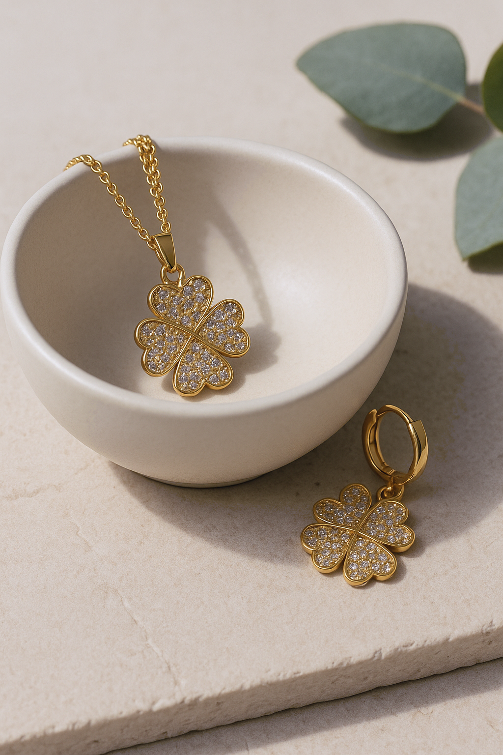 Gold Four-Leaf Clover Jewelry Set