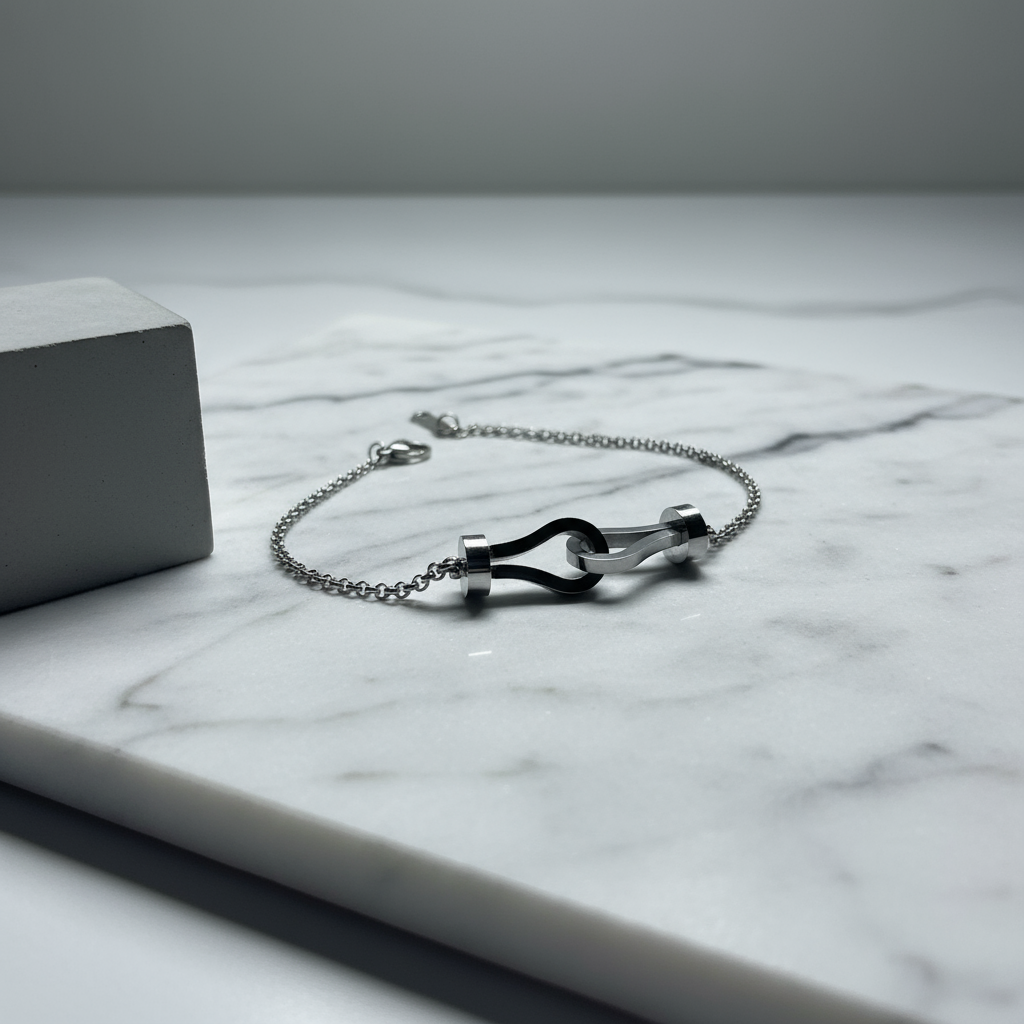 Elegant Silver U Chain Bracelet