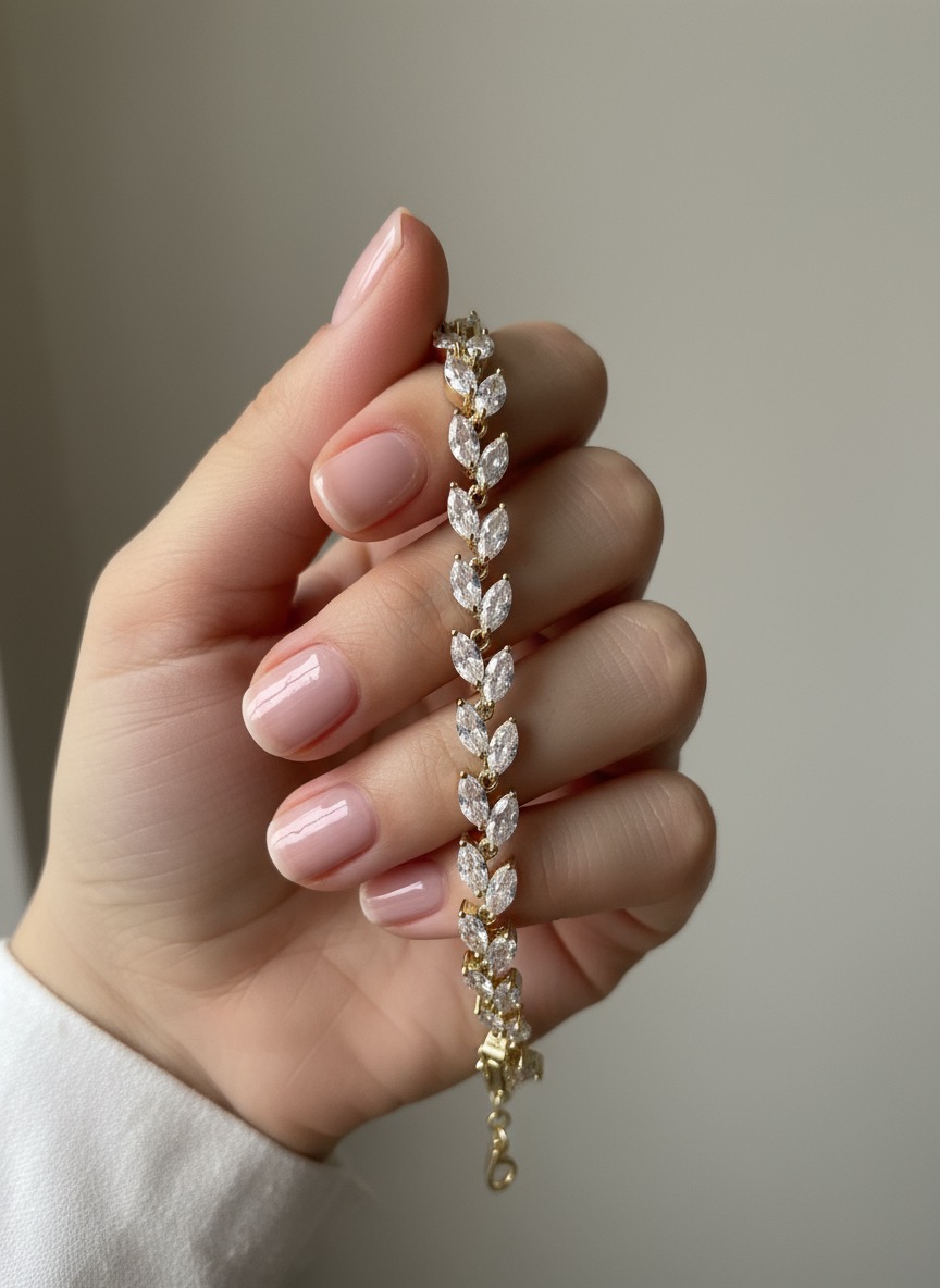 Elegant Diamond leaf Bracelet