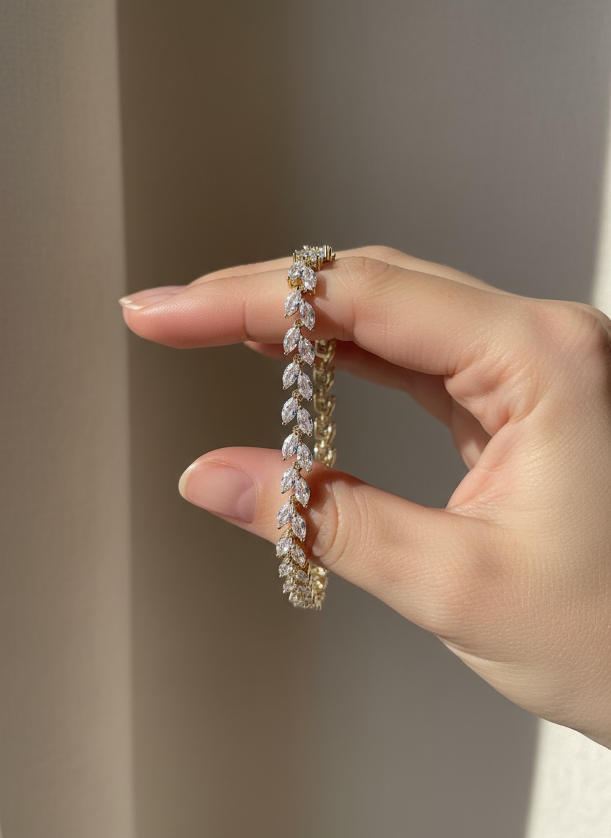 Elegant Diamond leaf Bracelet
