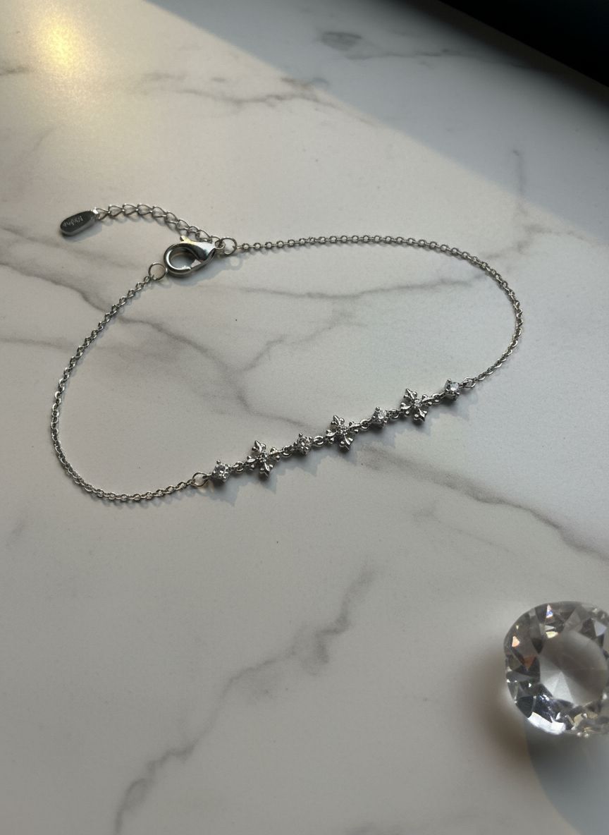 Elegant Silver Star Bracelet