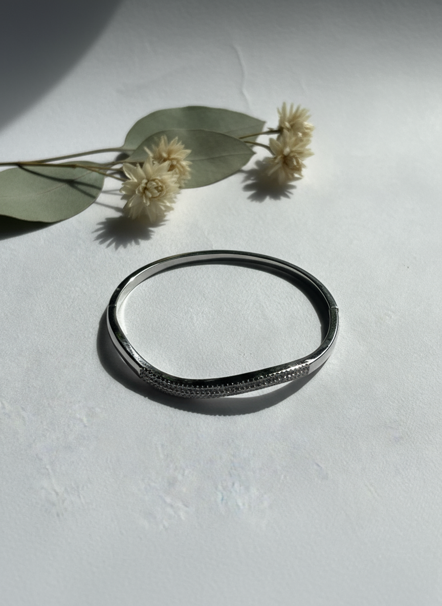 Elegant Silver Bracelet wave