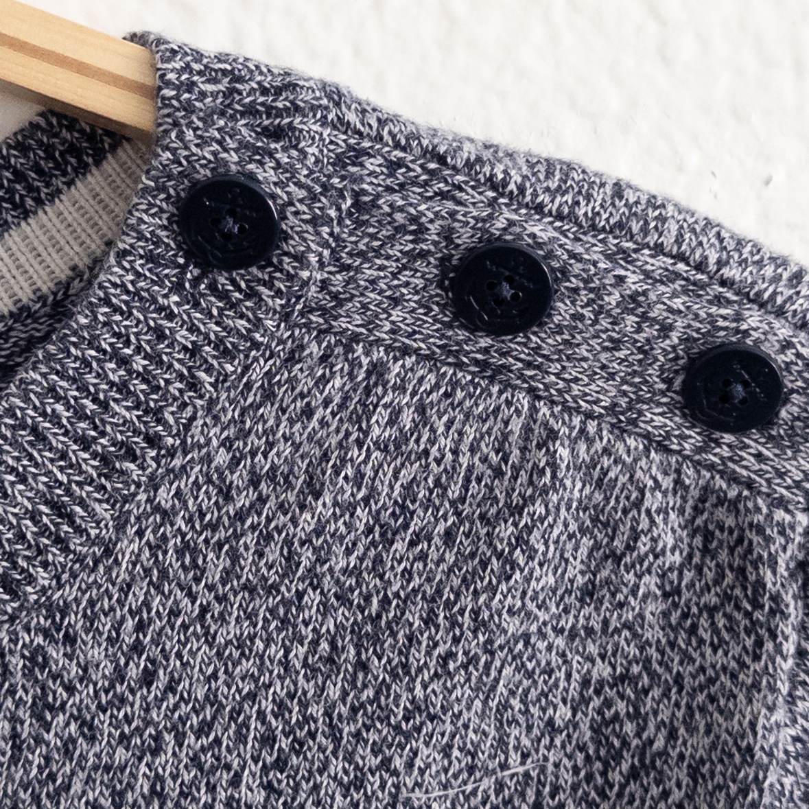 Nautica Navy and White Marled Nautical Anchor Sweater Size Medium