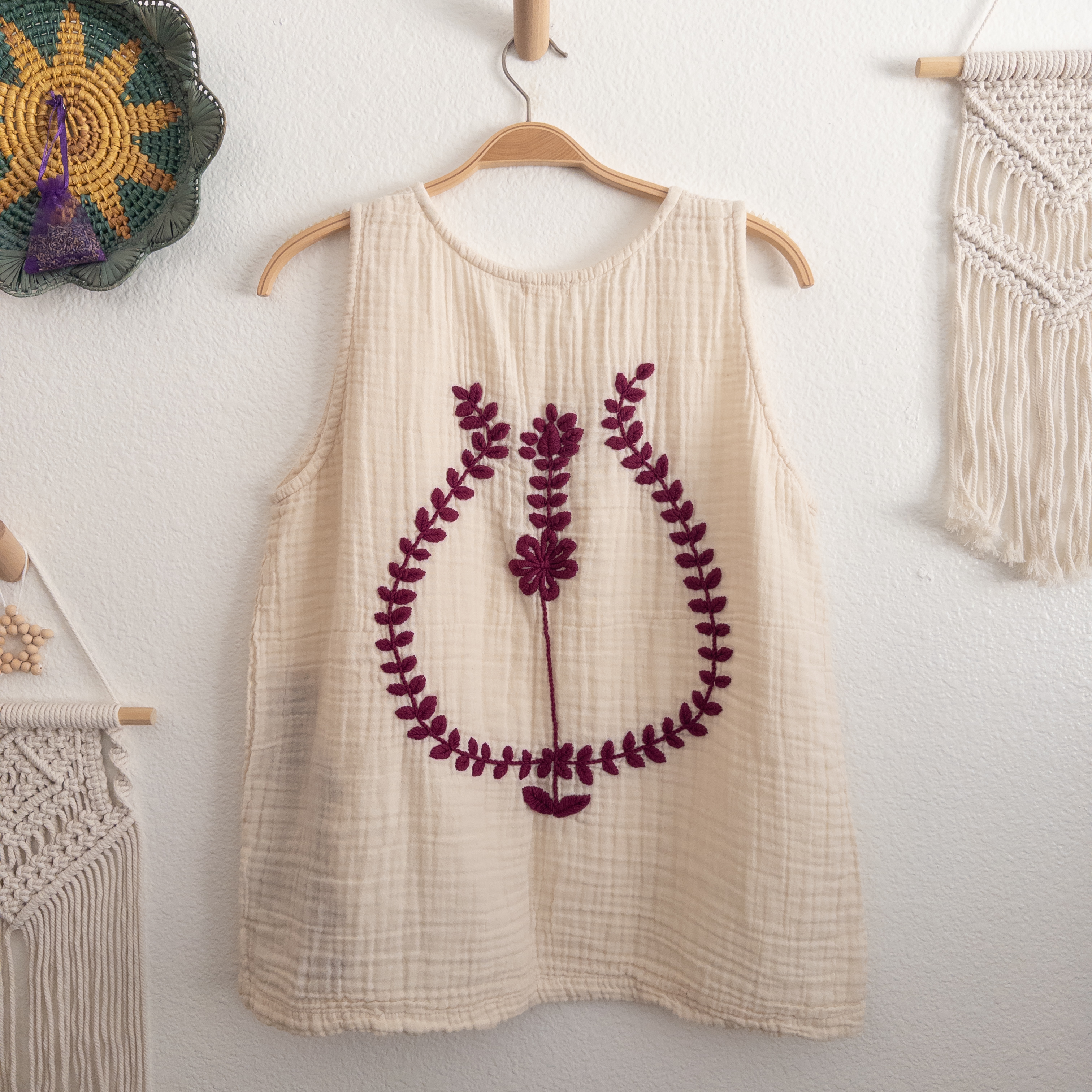 Novica Beige Cream Gauzy Cotton Bohemian Floral Embroidered Tank Top Size XL