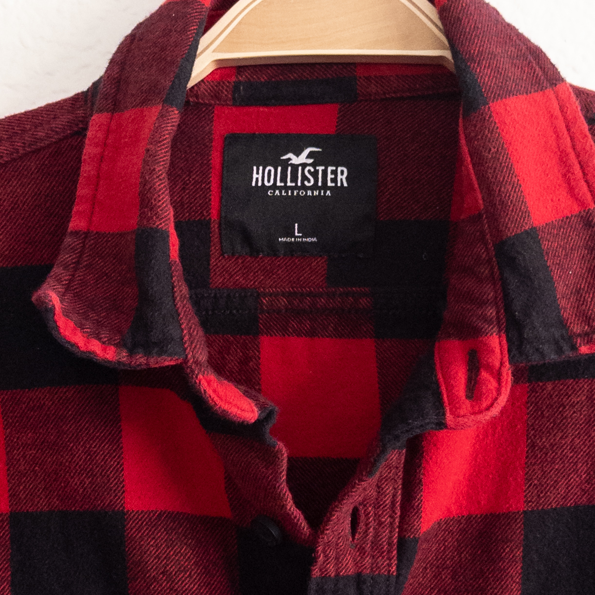 Hollister Red and Black Buffalo Plaid Flannel Shirt Size Large