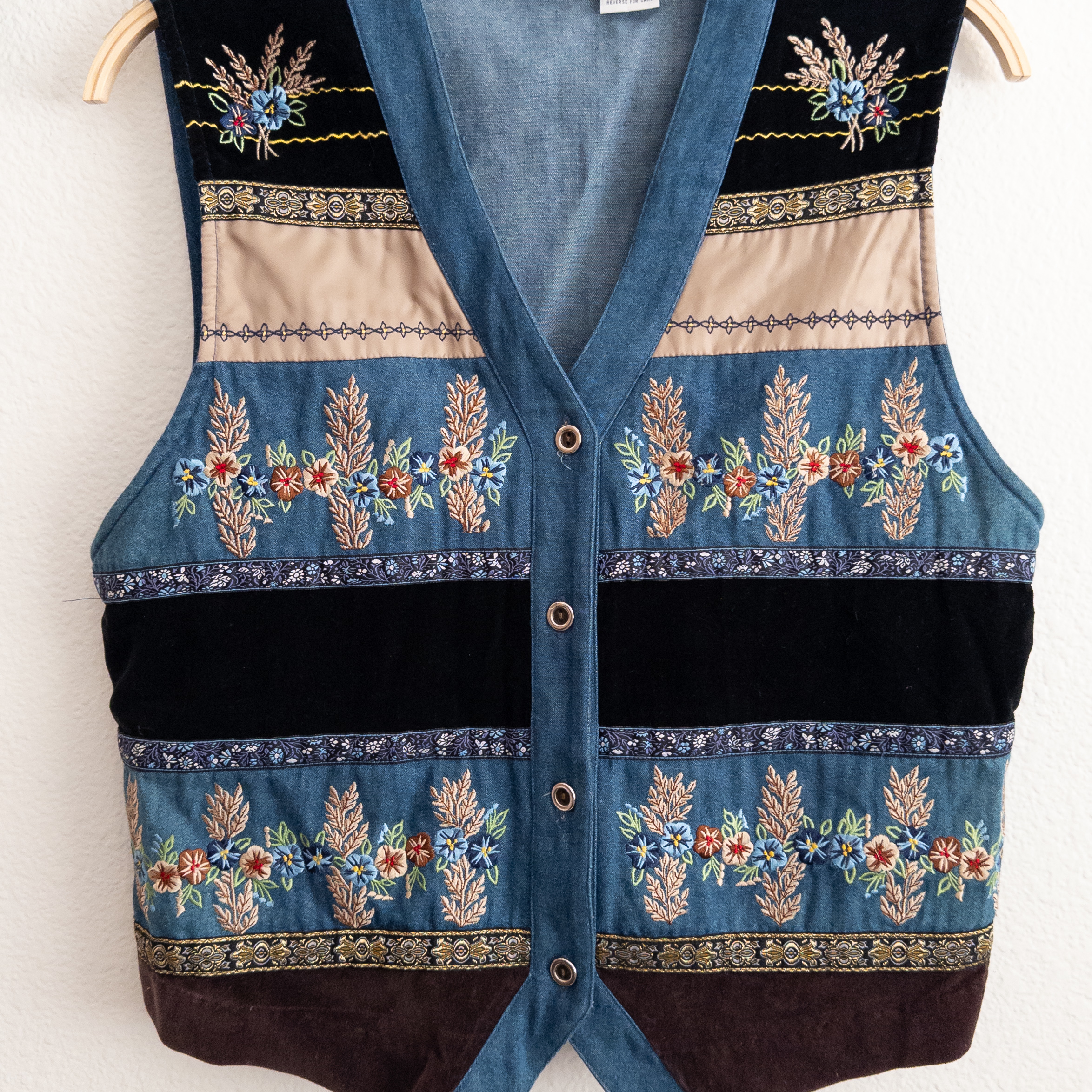 Koret City Blues Petites Embroidered Embellished Denim Vest Vintage Size Medium