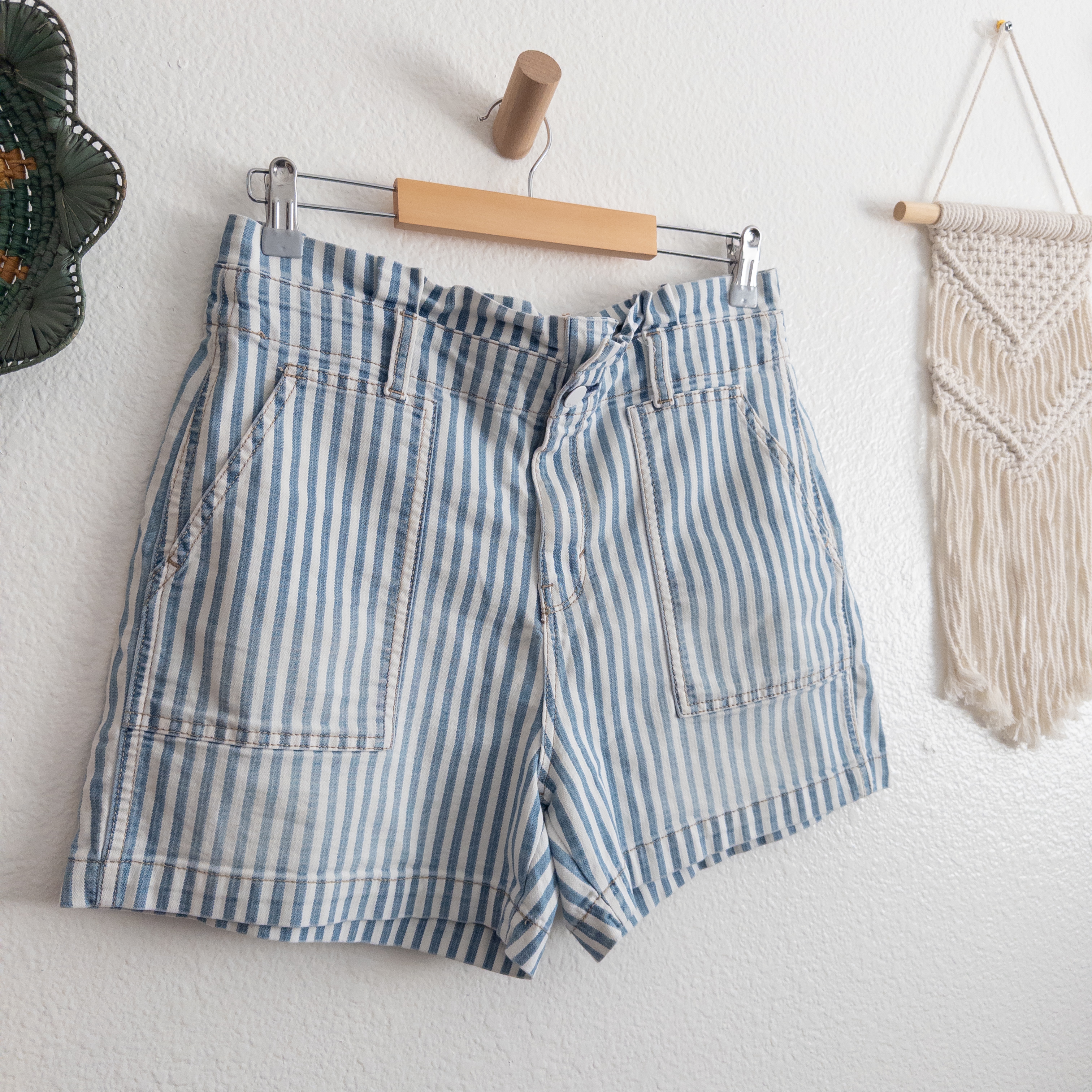 A.N.A. Coastal Blue and White Stripe Denim Jean Shorts Size 8