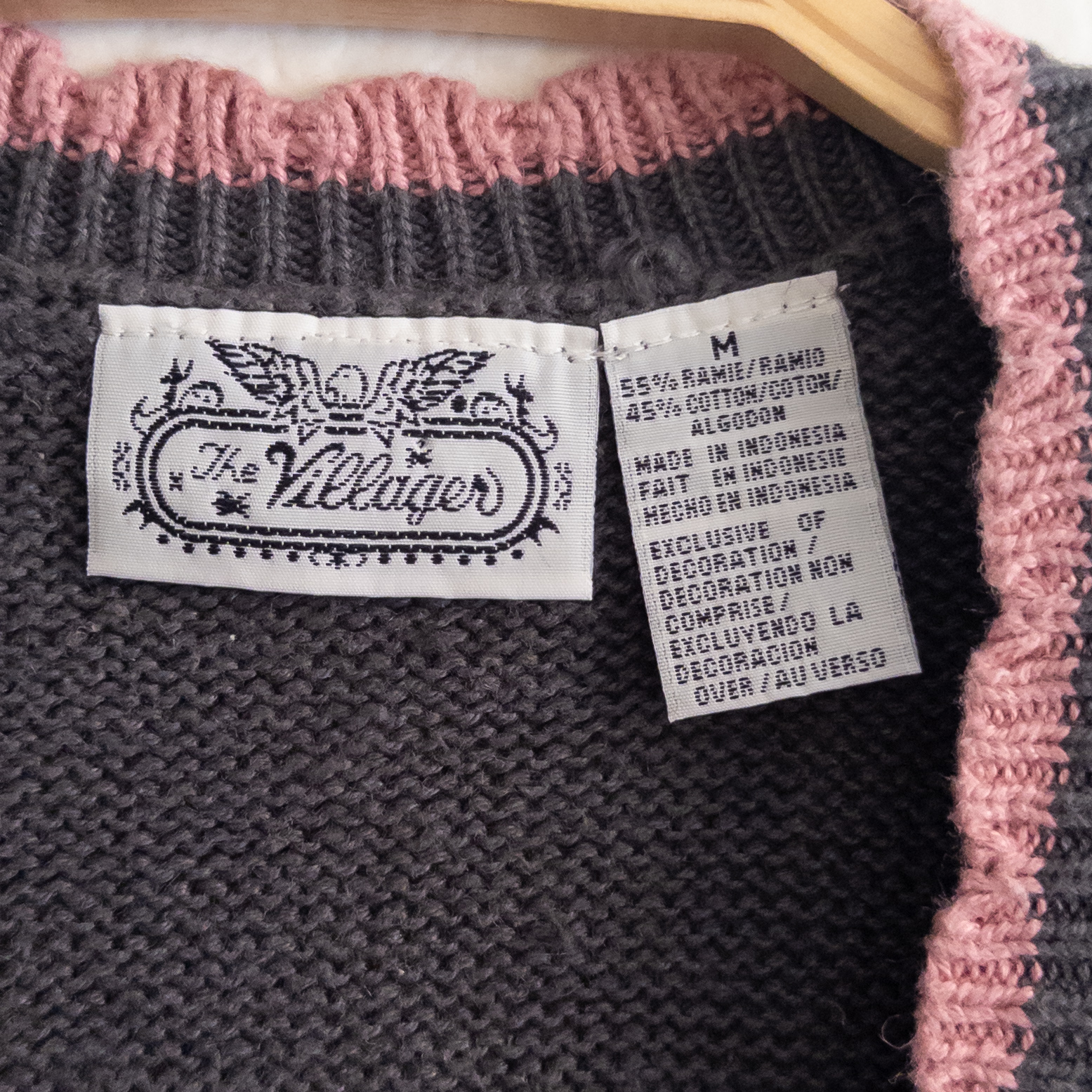 The Villager Vintage Argyle Paisley Scalloped Trim Gray Sweater Vest Size Medium