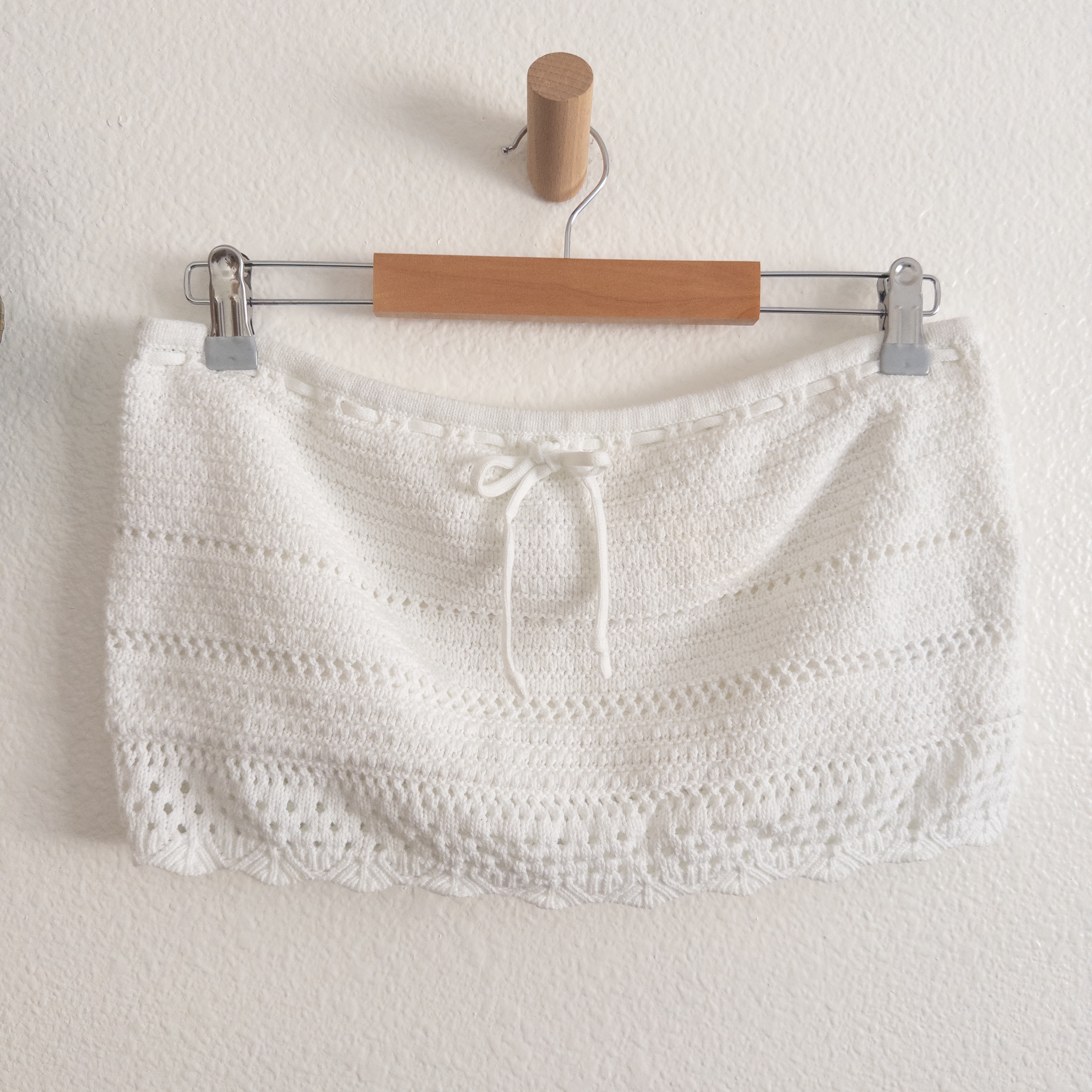 Hollister White Crochet Style Tube Top Size XL