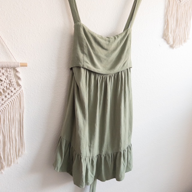 Green Ruffle Hem Tie-Back Sundress Linen Blend Size Large NWT