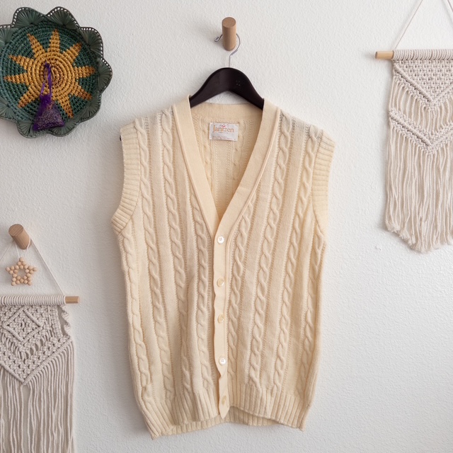 Cream Cable Knit Buttoned Vest