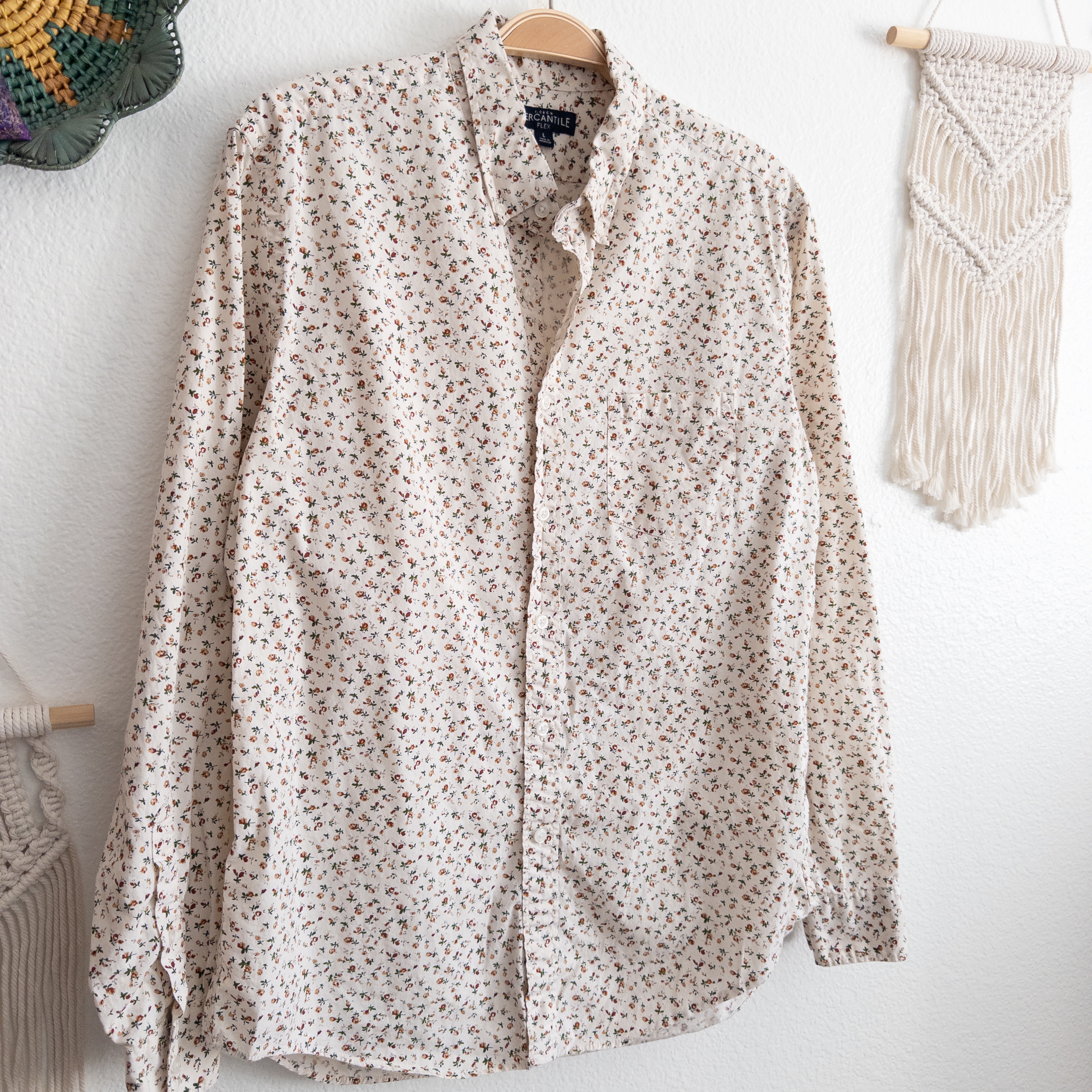 Floral Print Button-Up Shirt Size Large