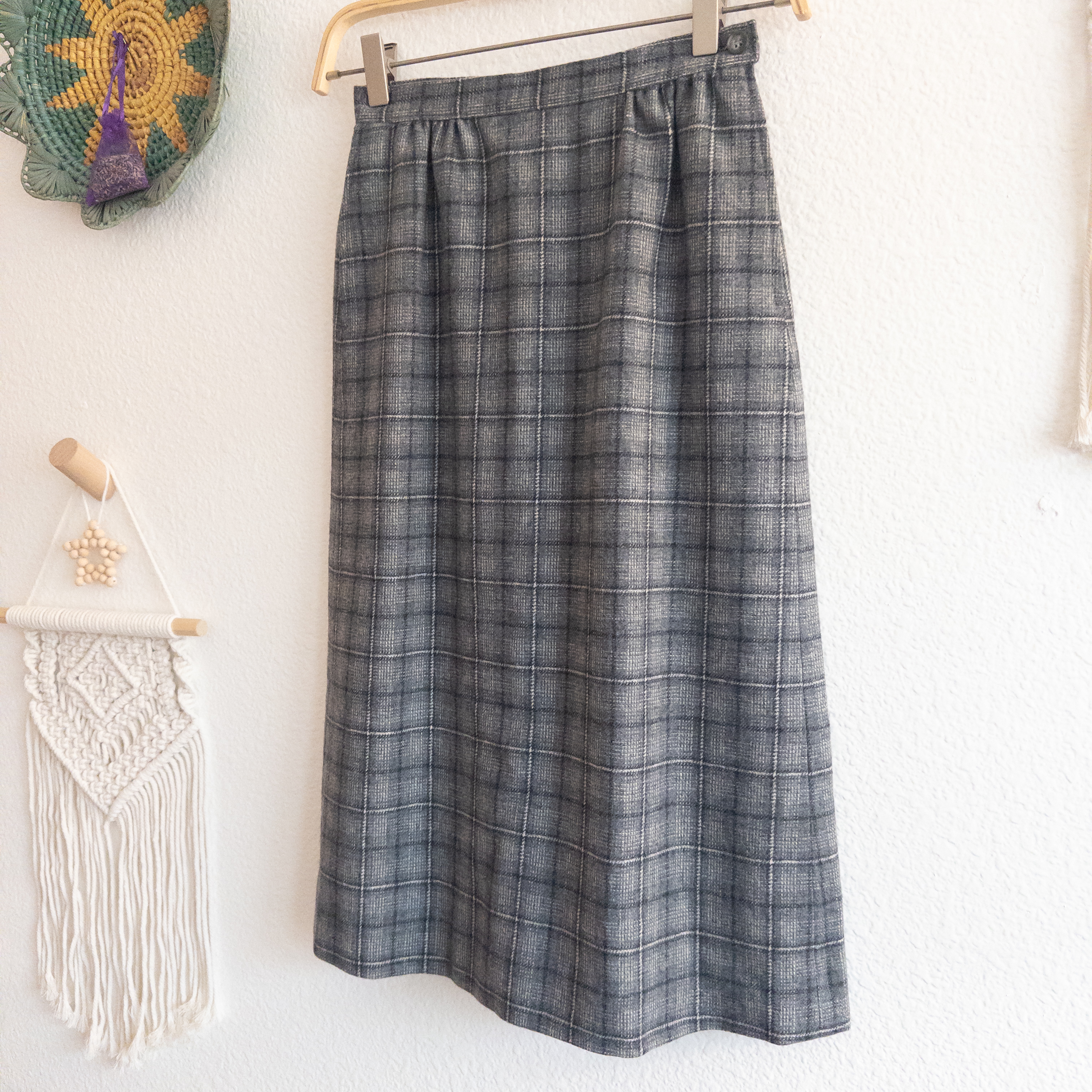 Pendelton Petite Vintage Gray Plaid Midi Skirt Size 4