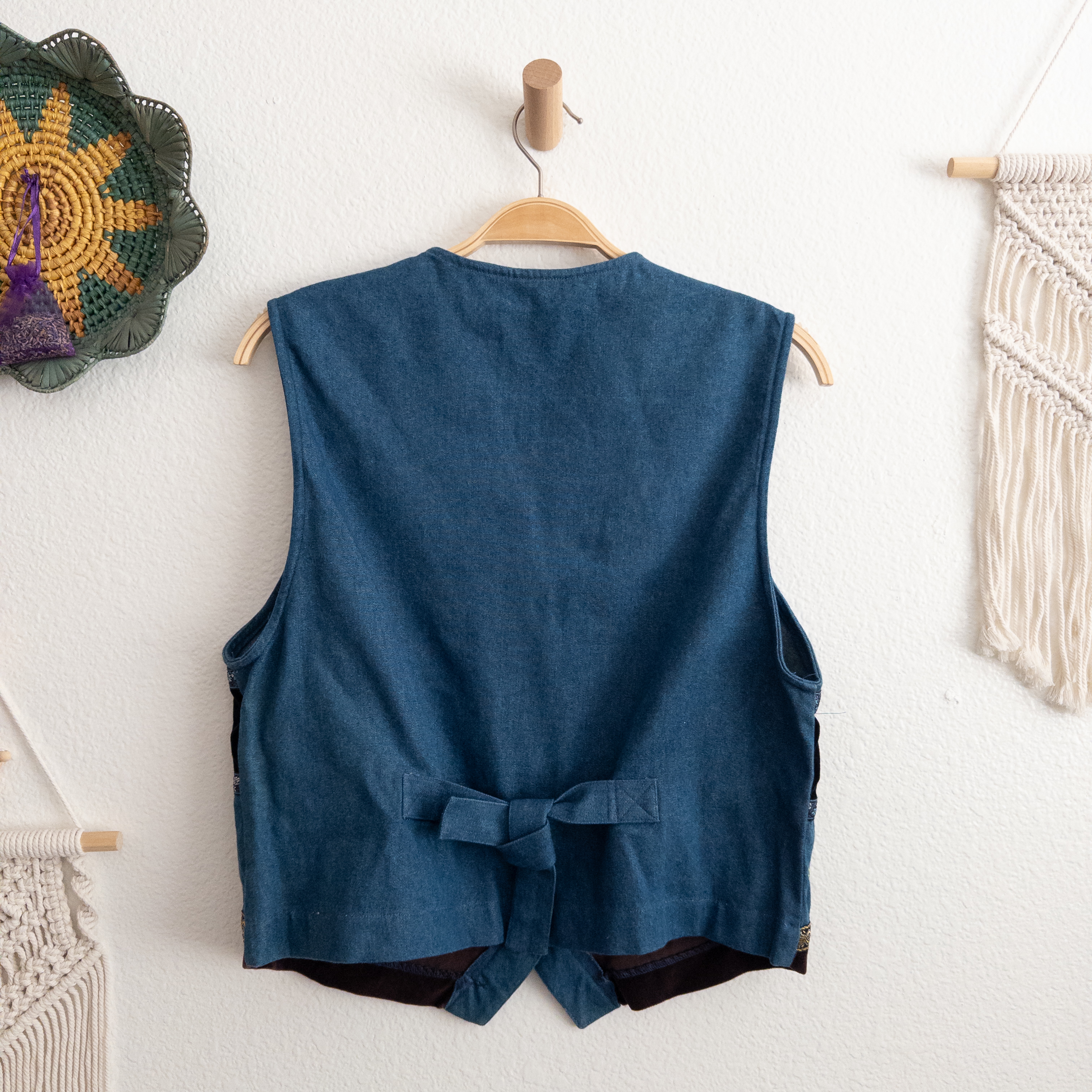 Koret City Blues Petites Embroidered Embellished Denim Vest Vintage Size Medium