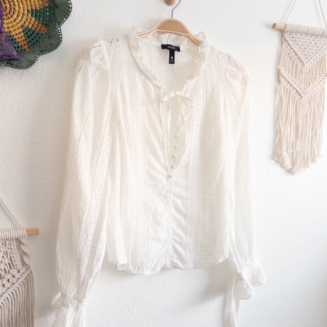 Boho-Chic Crisp White Eyelet Blouse Size Small