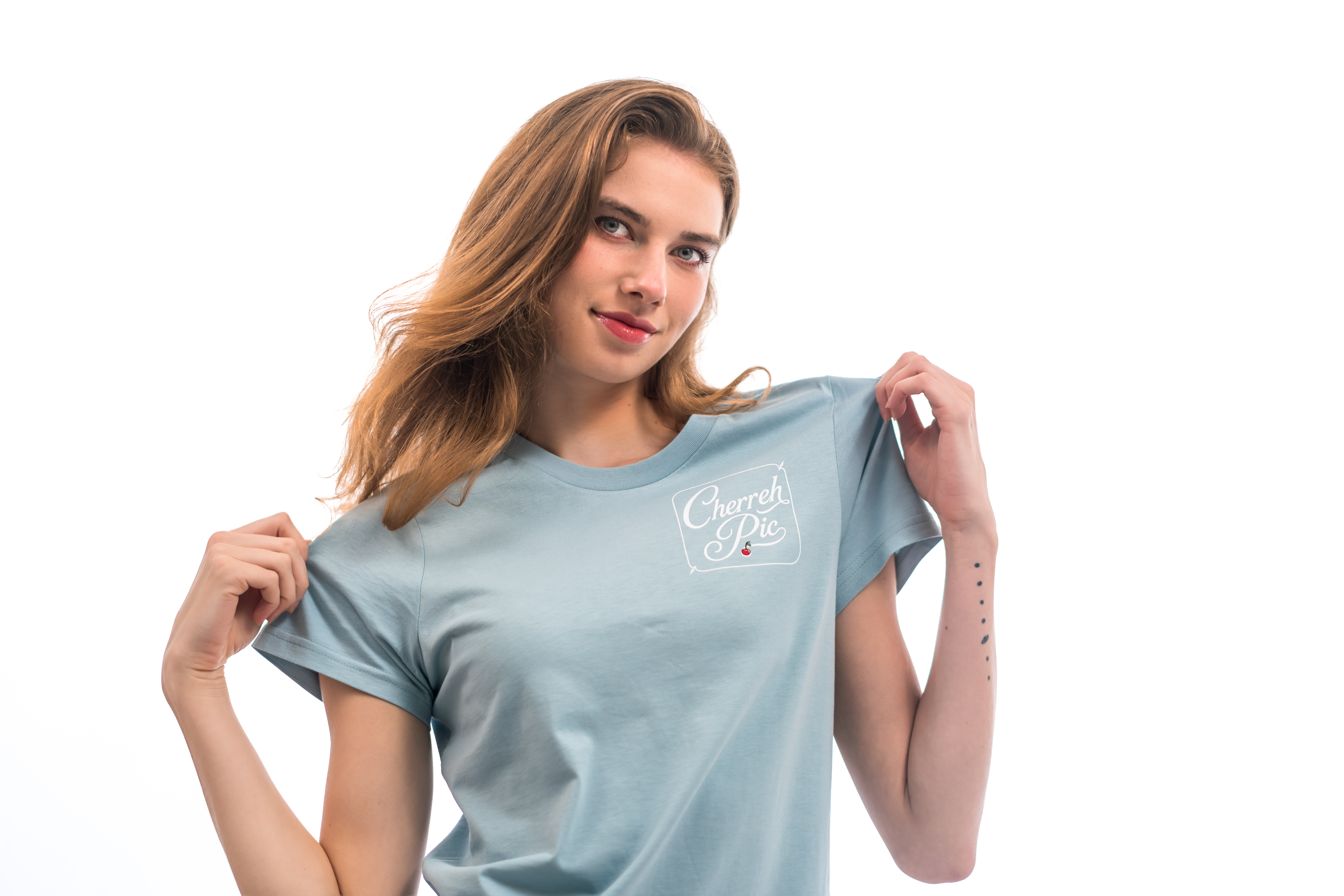 New Cherreh Pic Logo Acid Wash Graphic T-Shirt