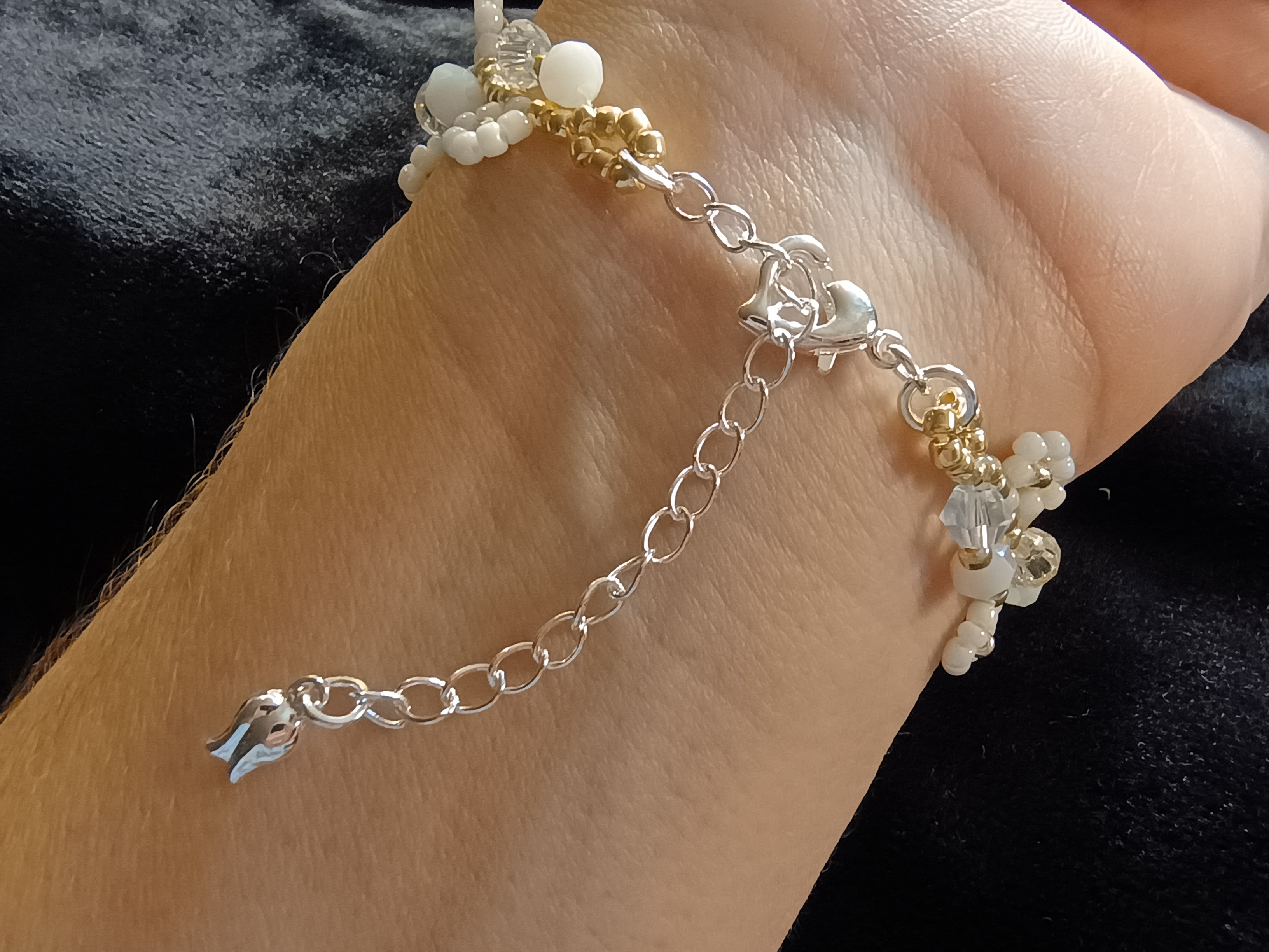 White Floral Beaded Bracelet